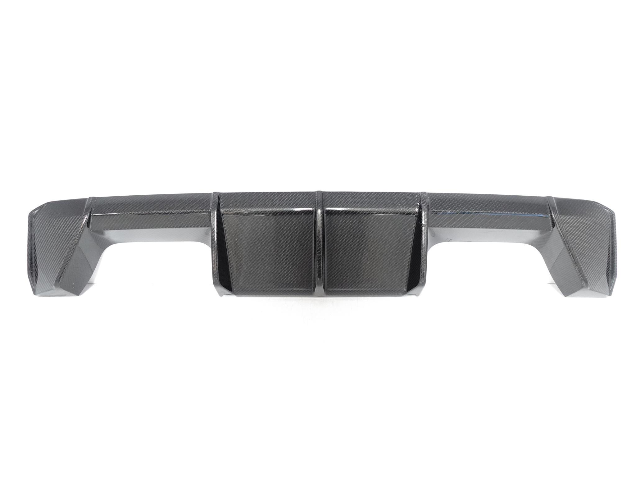BMW M3 M4 G80 G82 G83 G81 SPOILER DYFUZOR CARBON W ZDERZAK TYŁ BMW M3 M4 G80 G82 G83 G81 SPOILER DYFUZOR CARBON W ZDERZAK TYŁ