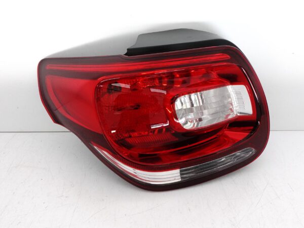 CITROEN – DS DS3 14-19 LIFT LAMPA LEWA TYŁ EUROPA CITROEN - DS DS3 14-19 LIFT LAMPA LEWA TYŁ EUROPA