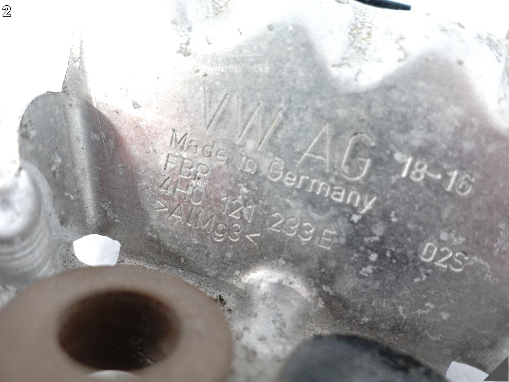 AUDI S8 PLUS 4H0 D4 LIFT 15-17 UCHWYT MOCOWANIE WSPORNIK CHŁODNICY LEWY AUDI S8 PLUS 4H0 D4 LIFT 15-17 UCHWYT MOCOWANIE WSPORNIK CHŁODNICY LEWY - obrazek 3