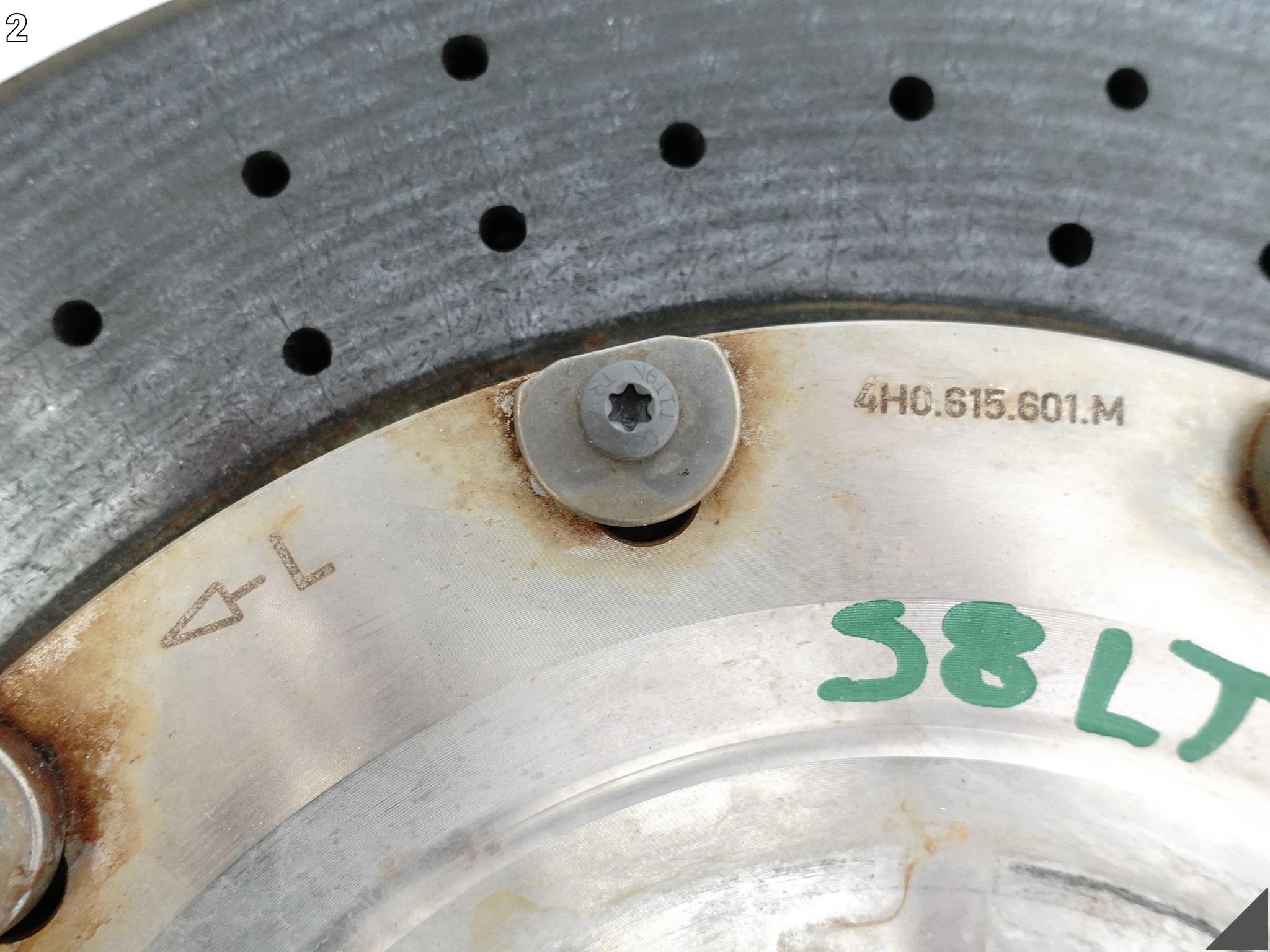AUDI S8 PLUS A8 4H0 D4 15-17 TARCZA CERAMICZNA LEWA TYŁ 370x30MM 92KM AUDI S8 PLUS A8 4H0 D4 15-17 TARCZA CERAMICZNA LEWA TYŁ 370x30MM 92KM - obrazek 3