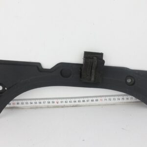 AUDI S8 A8 D4 4H0 09-17 LIFT OSŁONA MOCOWANIE BŁOTNIK KOMORA LEWA PRZÓD AUDI S8 A8 D4 4H0 09-17 LIFT OSŁONA MOCOWANIE BŁOTNIK KOMORA LEWA PRZÓD