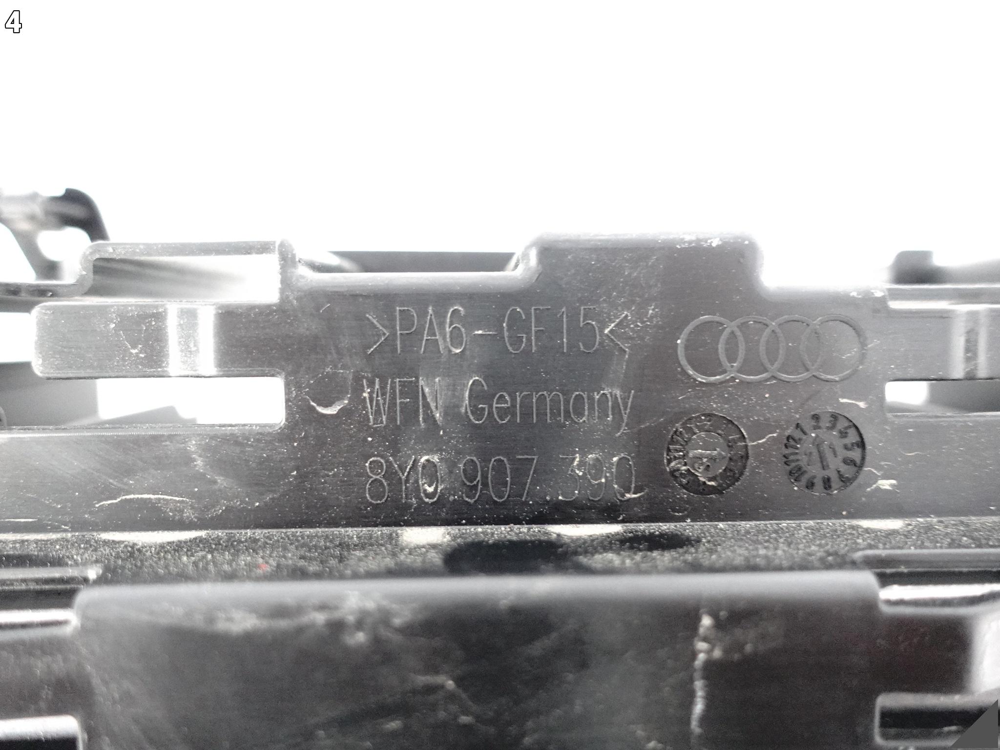 AUDI A3 A4 A5 A6 A7 A8 Q3 Q7 Q8 WZMACNIACZ AUDIO SYSTEMU DŹWIĘKOWEGO HARMAN AUDI A3 A4 A5 A6 A7 A8 Q3 Q7 Q8 WZMACNIACZ AUDIO SYSTEMU DŹWIĘKOWEGO HARMAN - obrazek 5