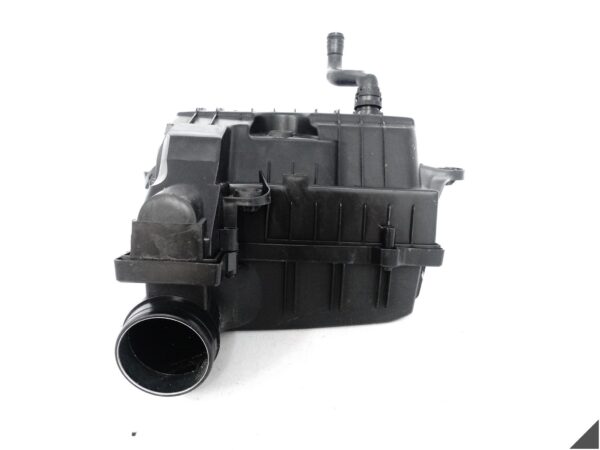 AUDI A1 82A A3 8Y0 SEAT IBIZA V 6F0 VW SKODA OBUDOWA FILTRA POWIETRZA WLOT AUDI A1 82A A3 8Y0 SEAT IBIZA V 6F0 VW SKODA OBUDOWA FILTRA POWIETRZA WLOT
