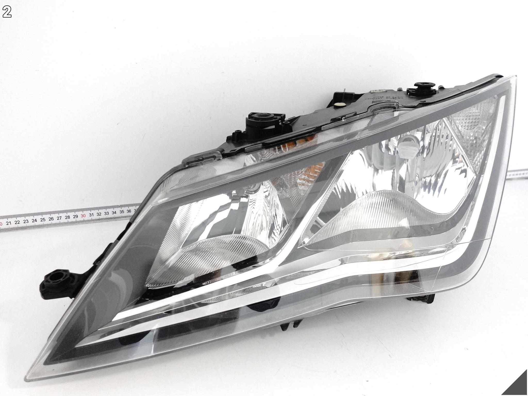 SEAT LEON 3 III 5F1 5F0 13-20 LAMPA ZWYKŁA HALOGEN H7 LEWA PRZÓD EU ŁADNA SEAT LEON 3 III 5F1 5F0 13-20 LAMPA ZWYKŁA HALOGEN H7 LEWA PRZÓD EU ŁADNA - obrazek 3