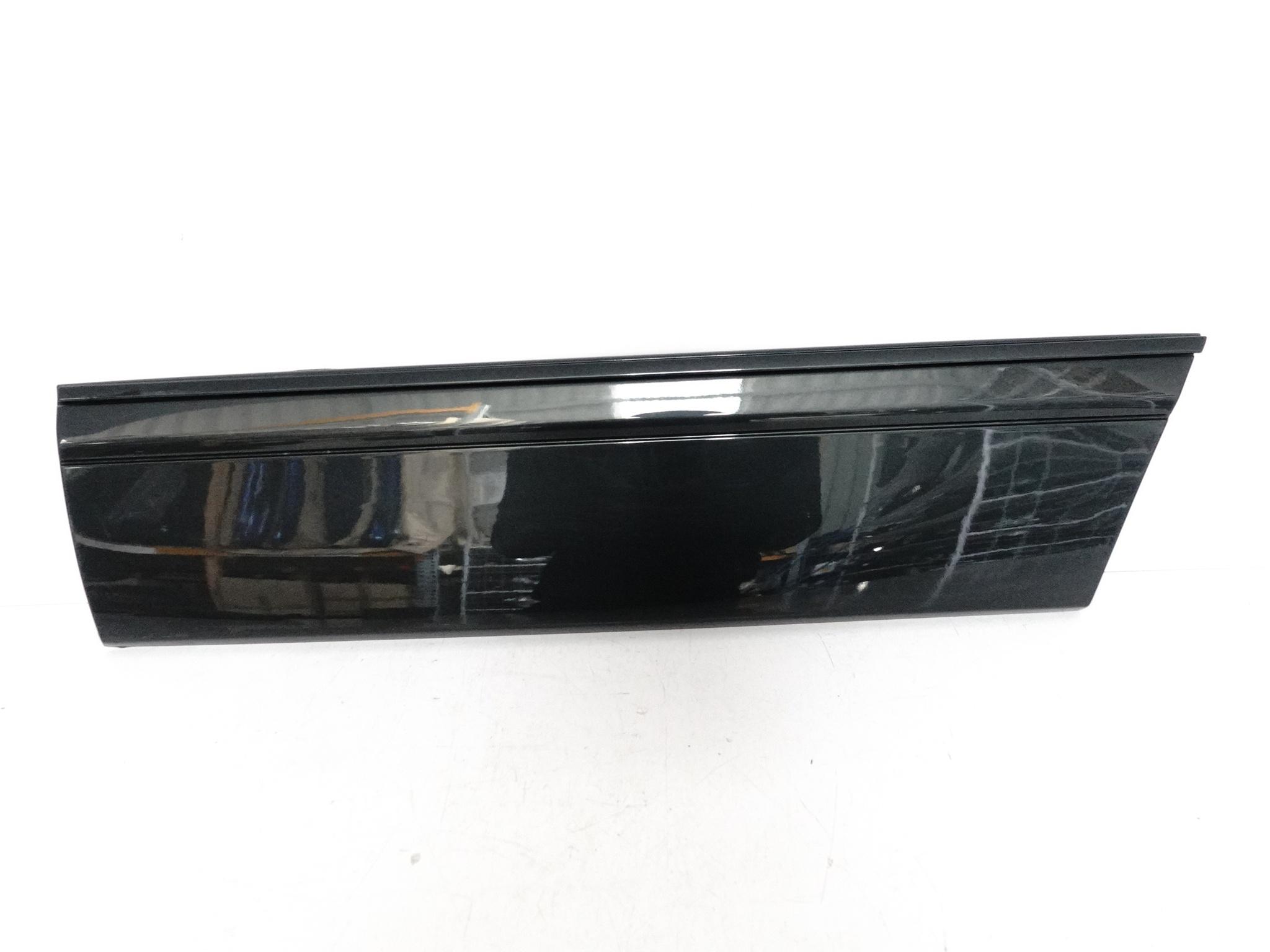 MERCEDES S-KLASA V126 1979-1991 LISTWA NAKŁADKA NA DRZWI TYŁ LEWA DŁUGA MERCEDES S-KLASA V126 1979-1991 LISTWA NAKŁADKA NA DRZWI TYŁ LEWA DŁUGA