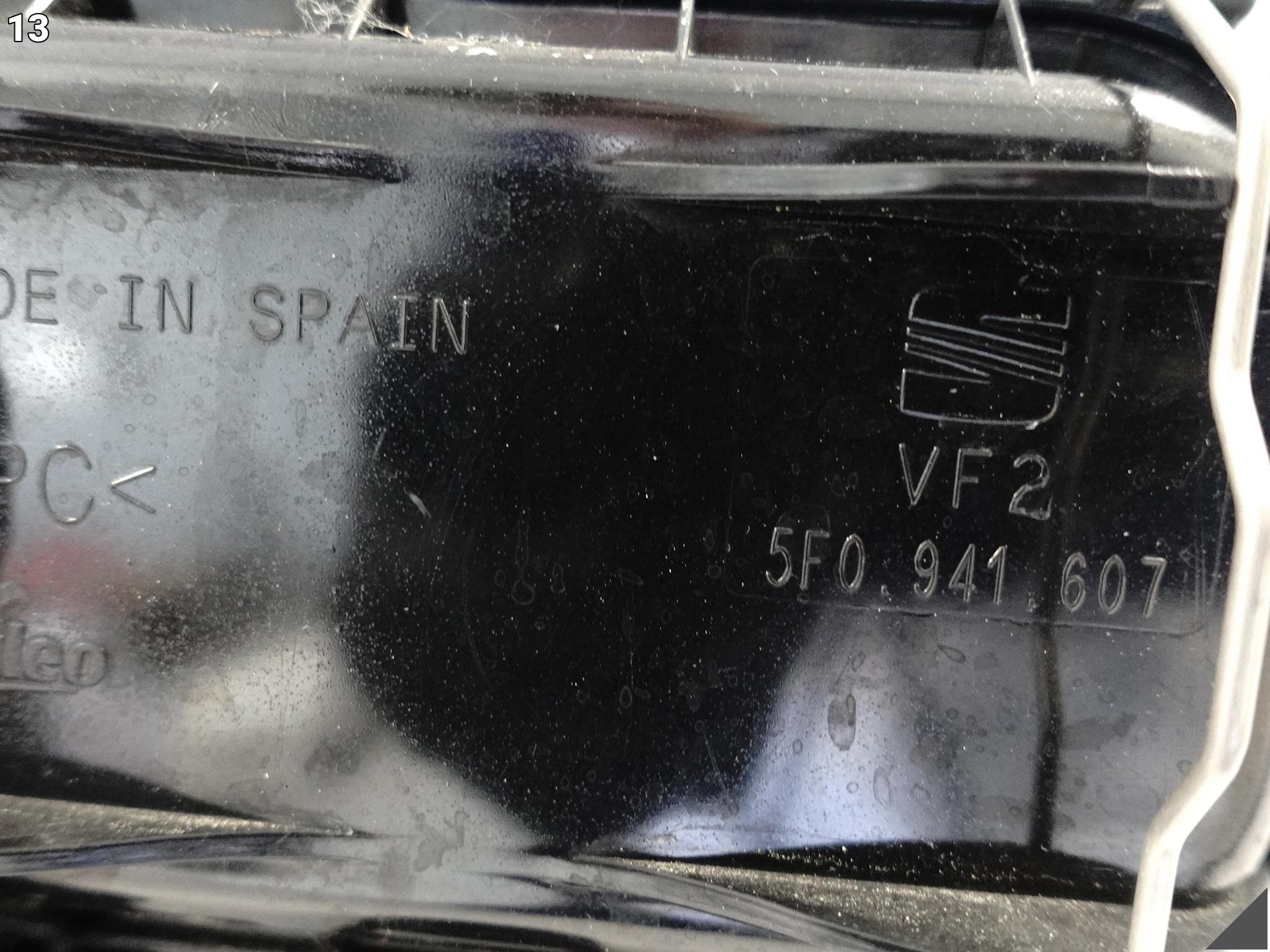 SEAT LEON 3 III 5F1 5F0 13-20 LAMPA ZWYKŁA HALOGEN H7 LEWA PRZÓD EU ŁADNA SEAT LEON 3 III 5F1 5F0 13-20 LAMPA ZWYKŁA HALOGEN H7 LEWA PRZÓD EU ŁADNA - obrazek 14