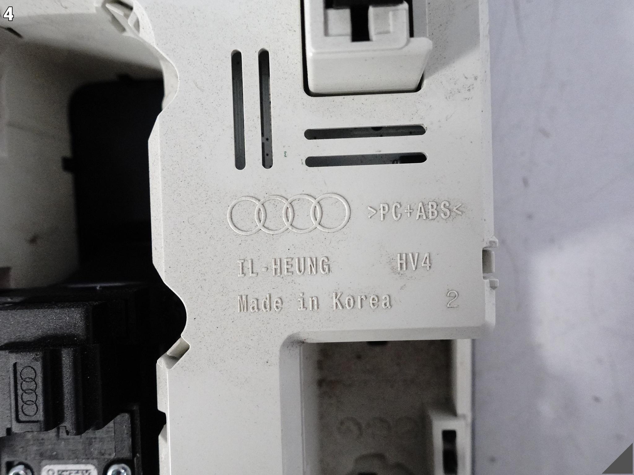 AUDI A3 S3 RS3 8Y0 20- PANEL STEROWANIA LAMPKA PODSUFITKI PRZYCISKI PRZÓD AUDI A3 S3 RS3 8Y0 20- PANEL STEROWANIA LAMPKA PODSUFITKI PRZYCISKI PRZÓD - obrazek 5