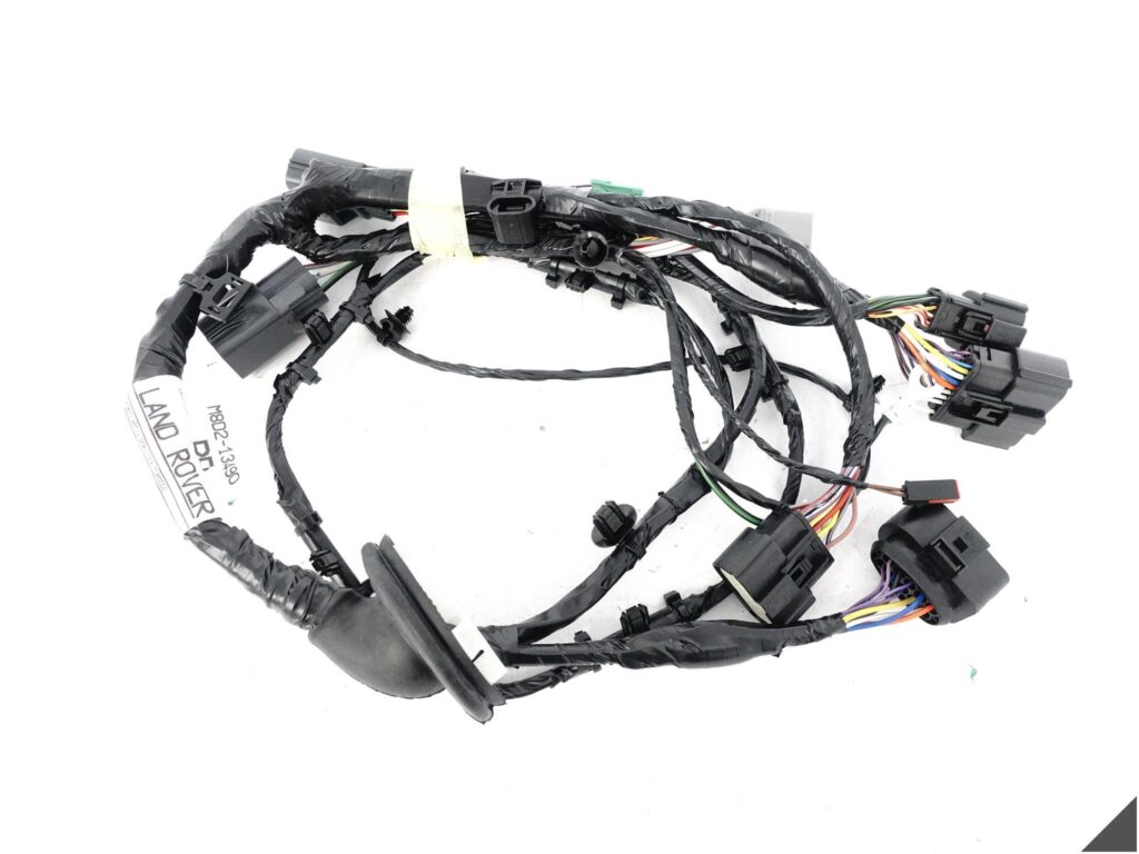 RANGE ROVER EVOQUE II L551 18- INSTALACJA ELEKTRYCZNA WIĄZKA M8D2-13N490-BB RANGE ROVER EVOQUE II L551 18- INSTALACJA ELEKTRYCZNA WIĄZKA M8D2-13N490-BB