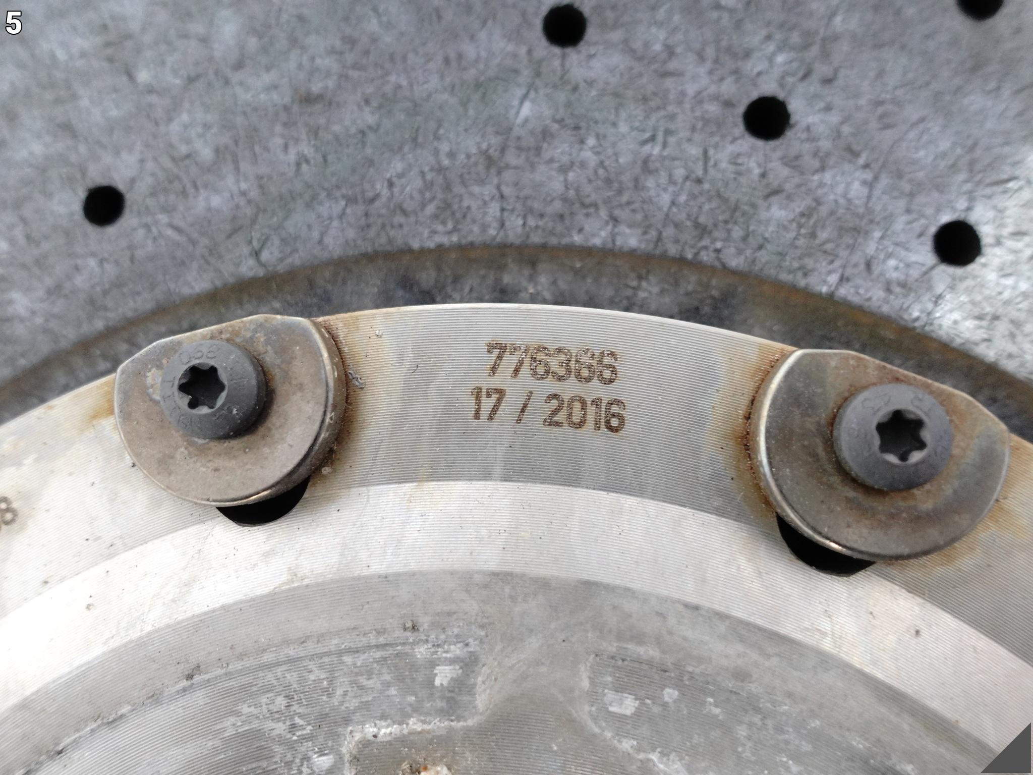 AUDI S8 PLUS 4H0 D4 15-17 TARCZA CERAMICZNA PRAWA PRZÓD 400x38MM 92 KM AUDI S8 PLUS 4H0 D4 15-17 TARCZA CERAMICZNA PRAWA PRZÓD 400x38MM 92 KM - obrazek 6