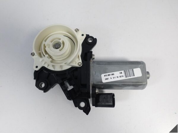 AUDI S8 A8 4H0 D4 A7 S7 4G8 A6 S6 4G0 Q7 SQ7 4M0 SILNIK DOCIĄGU DRZWI PRAWY