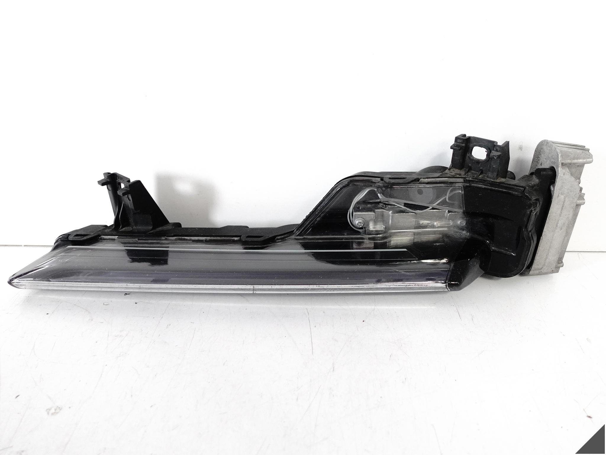 PORSCHE 911 992 GTS 22- DRL HALOGEN LED W ZDERZAK LEWY PRZÓD 992941107C EU PORSCHE 911 992 GTS 22- DRL HALOGEN LED W ZDERZAK LEWY PRZÓD 992941107C EU