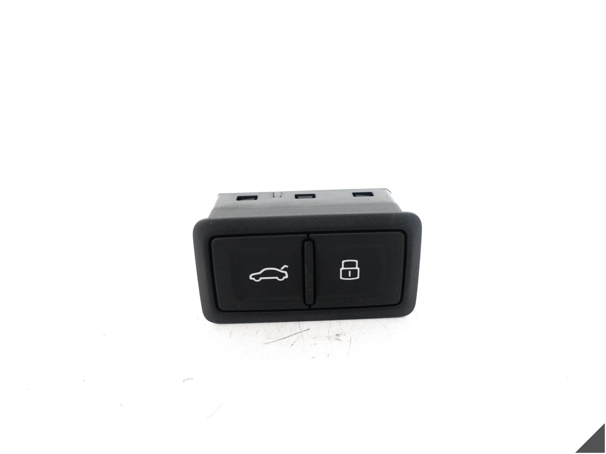 AUDI S8 A8 4H0 D4 S7 A7 4G8 A6 S6 4G0 Q3 8U0 PRZYCISK OTWIERANIA KLAPY TYŁ AUDI S8 A8 4H0 D4 S7 A7 4G8 A6 S6 4G0 Q3 8U0 PRZYCISK OTWIERANIA KLAPY TYŁ