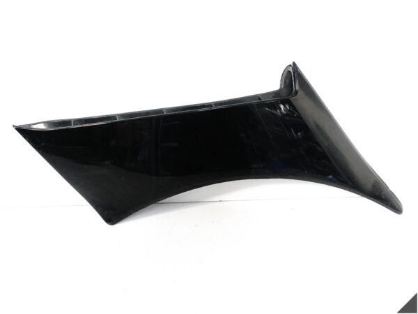 FORD MUSTANG VI 6 14-23 LISTWA BŁOTNIK WLOT POWIETRZA PRAWA NIEORYGINALNA FORD MUSTANG VI 6 14-23 LISTWA BŁOTNIK WLOT POWIETRZA PRAWA NIEORYGINALNA