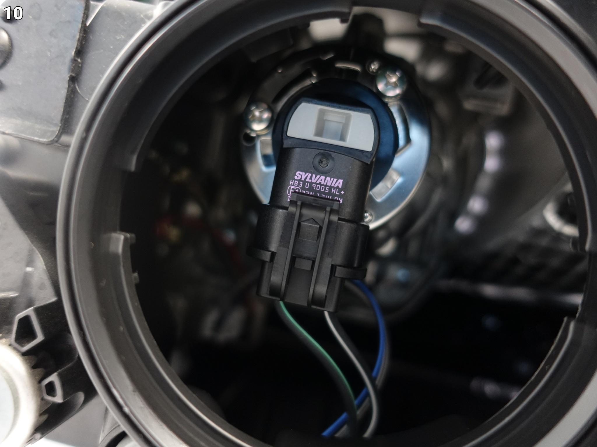 KIA STONIC 17-20 LAMPA PRAWA ZWYKŁA SOCZEWKA HALOGEN + LED PRZÓD EUROPA KIA STONIC 17-20 LAMPA PRAWA ZWYKŁA SOCZEWKA HALOGEN + LED PRZÓD EUROPA - obrazek 11