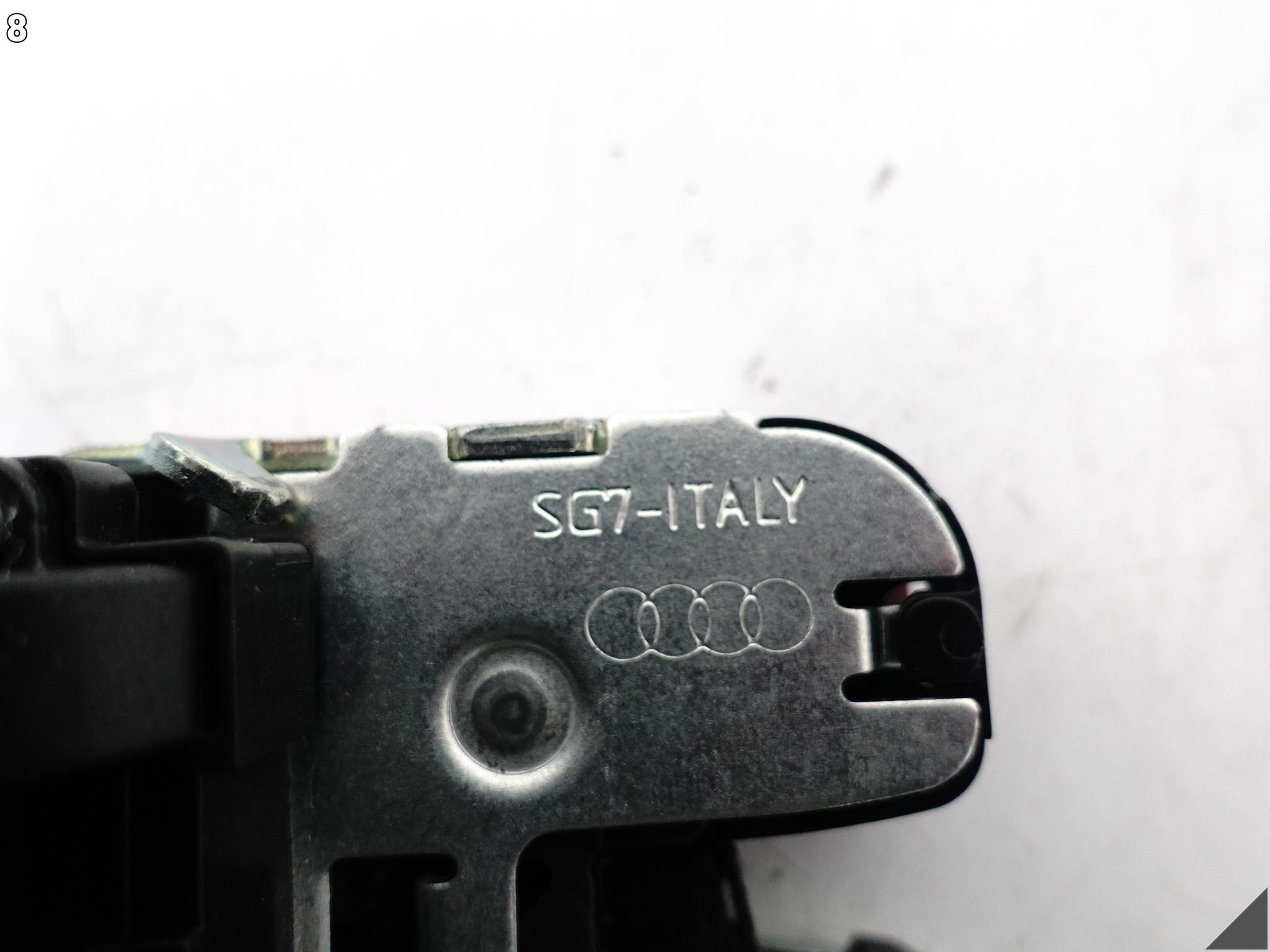 AUDI A8 S8 4H0 D4 A6 S6 4G0 A3 8V0 ZAMEK KLAPY BAGAŻNIKA OSŁONA 4H0827505A AUDI A8 S8 4H0 D4 A6 S6 4G0 A3 8V0 ZAMEK KLAPY BAGAŻNIKA OSŁONA 4H0827505A - obrazek 9