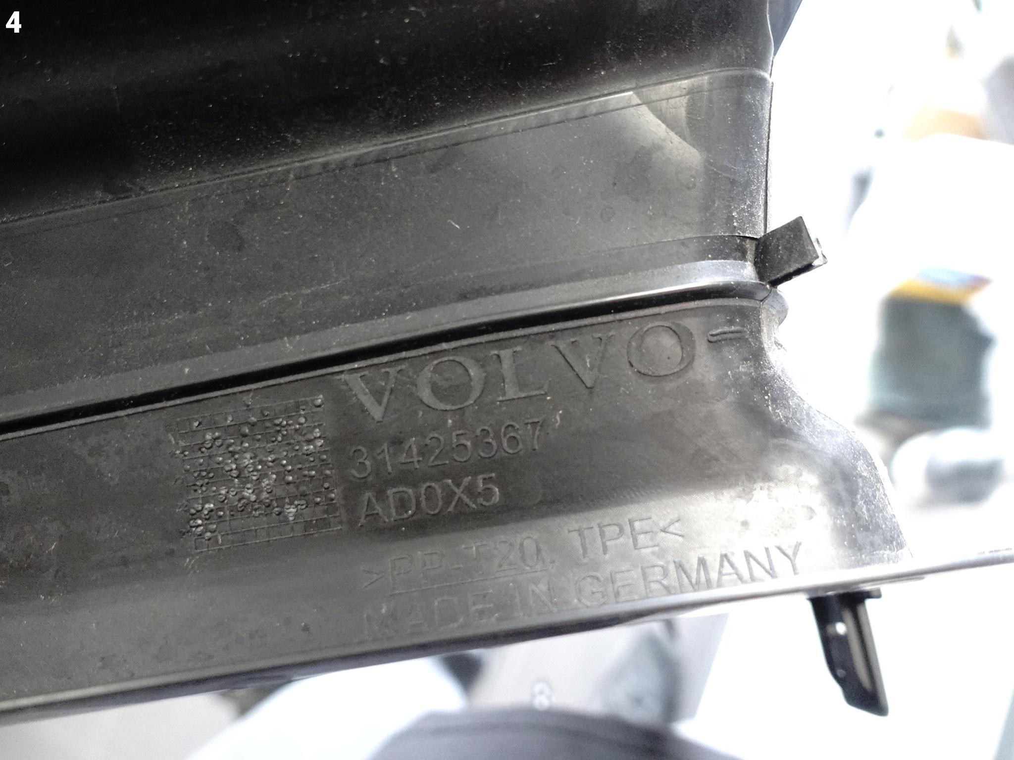 VOLVO XC60 II 2 17- ŚRODKOWA KIEROWNICA POWIETRZA OBUDOWA WLOT PRZÓD VOLVO XC60 II 2 17- ŚRODKOWA KIEROWNICA POWIETRZA OBUDOWA WLOT PRZÓD - obrazek 5