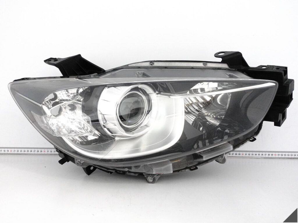 MAZDA CX5 CX-5 I (1 GENERACJA) 12-14 LAMPA XENON PRAWA PRZÓD EUROPA MAZDA CX5 CX-5 I (1 GENERACJA) 12-14 LAMPA XENON PRAWA PRZÓD EUROPA