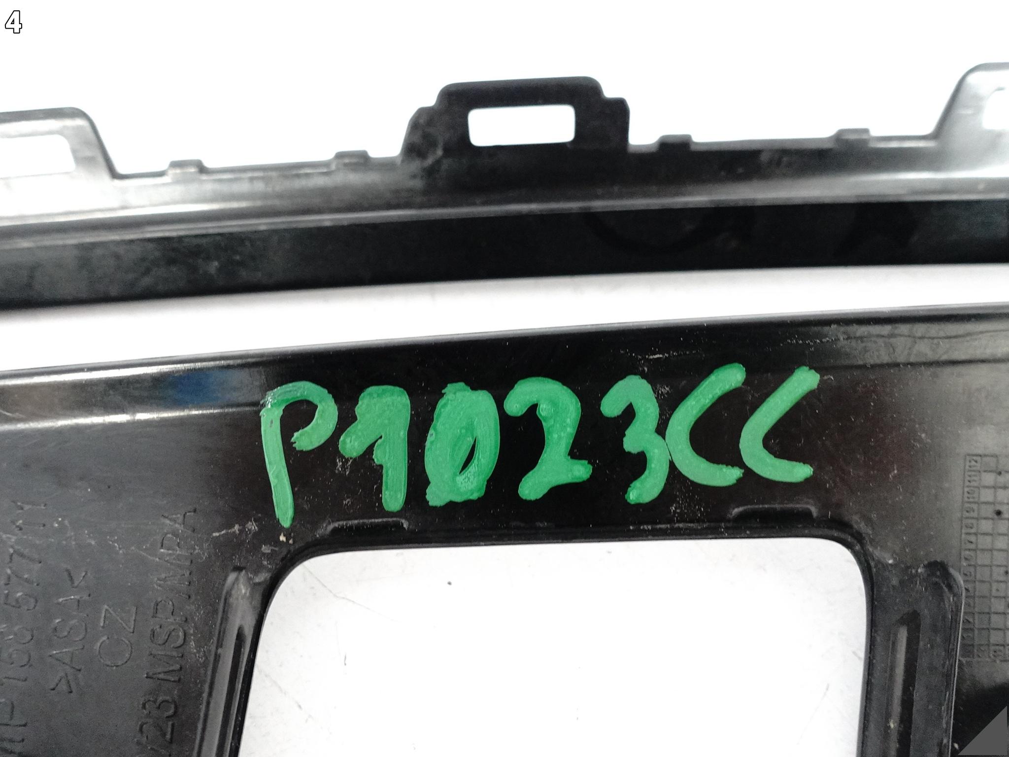 BMW 4 G22 G23 M-PAKIET 20- KRATKA WLOT W ZDERZAK PRAWA PRZÓD 8077070 BMW 4 G22 G23 M-PAKIET 20- KRATKA WLOT W ZDERZAK PRAWA PRZÓD 8077070 - obrazek 5