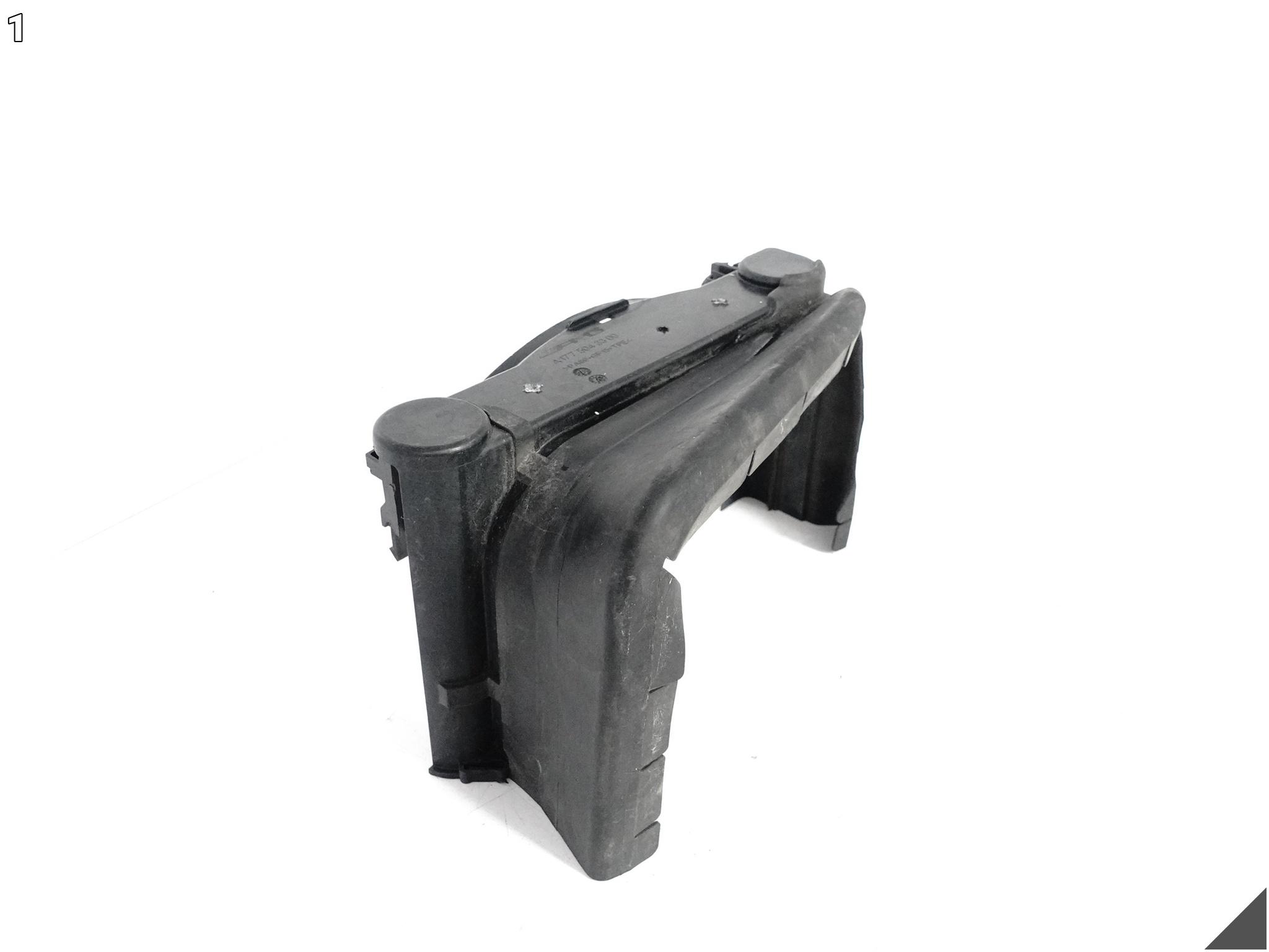 MERCEDES CLA C117 CLA45 AMG 13-19 DOLNA RAMKA INTERCOOLERA WLOT POWIETRZA MERCEDES CLA C117 CLA45 AMG 13-19 DOLNA RAMKA INTERCOOLERA WLOT POWIETRZA - obrazek 2