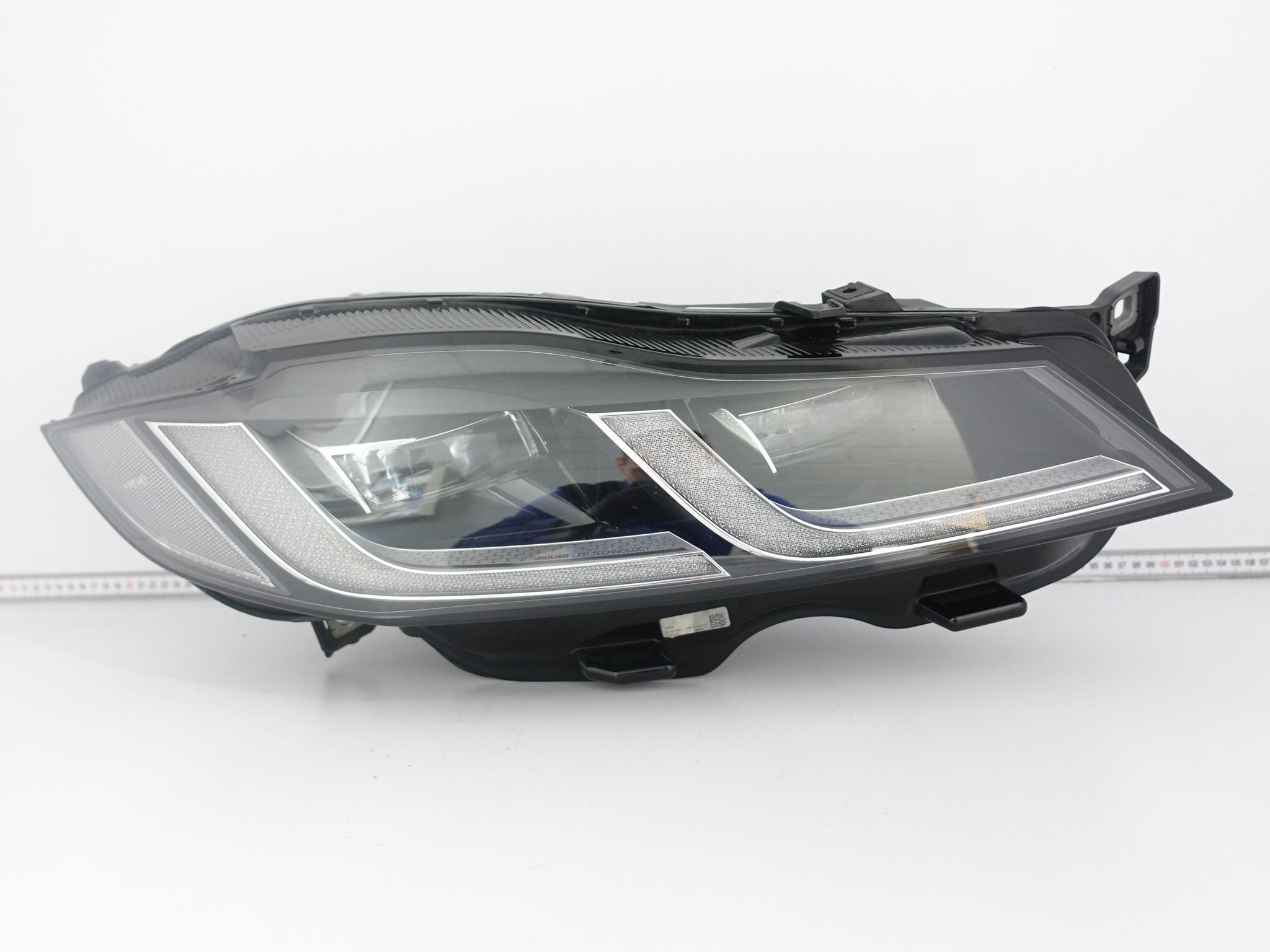 JAGUAR XF II X260 F-PACE X761 LIFT 20- LAMPA MID RT FULL LED PRAWA PRZÓD EU JAGUAR XF II X260 F-PACE X761 LIFT 20- LAMPA MID RT FULL LED PRAWA PRZÓD EU