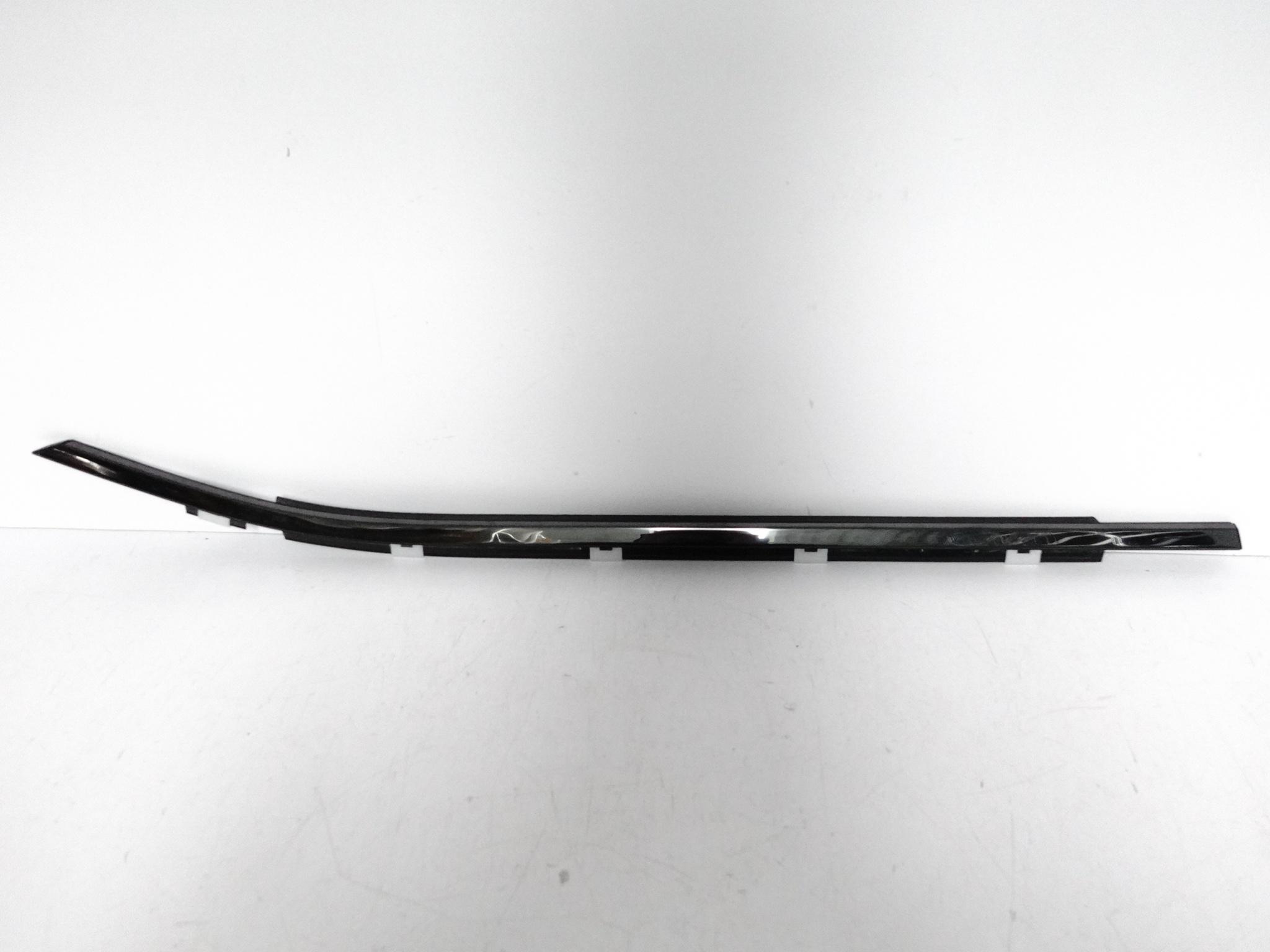 LEXUS NX II 2 21- LISTWA ZGARNIAJĄCA SZYBY DRZWI PRAWA TYŁ BLACK ORYGINALNA LEXUS NX II 2 21- LISTWA ZGARNIAJĄCA SZYBY DRZWI PRAWA TYŁ BLACK ORYGINALNA