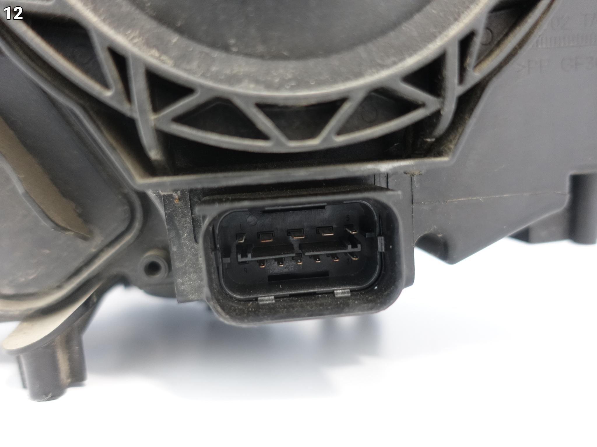 BMW X5 E70 LCI LIFT 10-13 LAMPA XENON NIESKRĘTNA PRAWA PRZÓD EUROPA BMW X5 E70 LCI LIFT 10-13 LAMPA XENON NIESKRĘTNA PRAWA PRZÓD EUROPA - obrazek 13