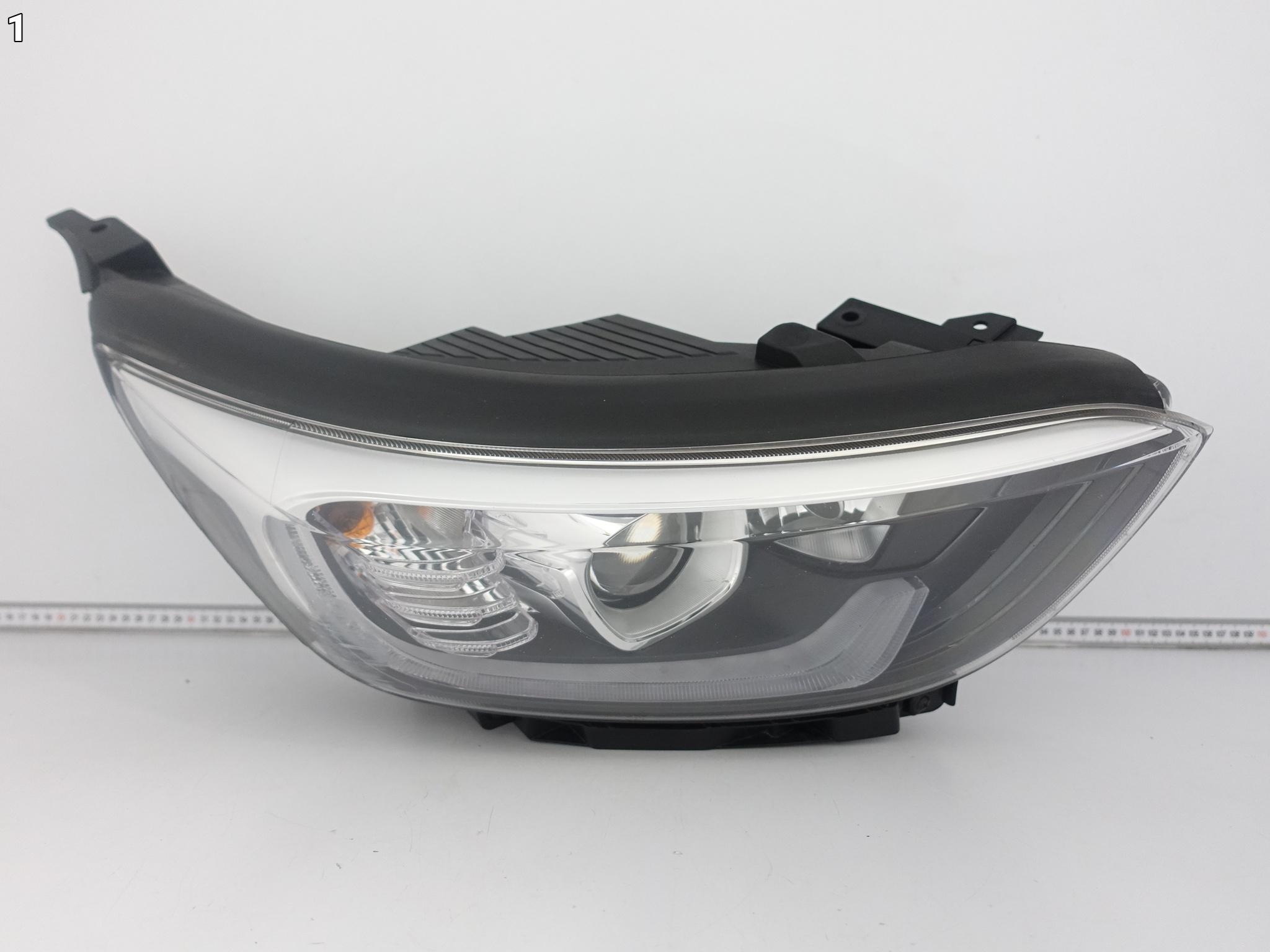 KIA STONIC 17-20 LAMPA PRAWA ZWYKŁA SOCZEWKA HALOGEN + LED PRZÓD EUROPA KIA STONIC 17-20 LAMPA PRAWA ZWYKŁA SOCZEWKA HALOGEN + LED PRZÓD EUROPA - obrazek 2