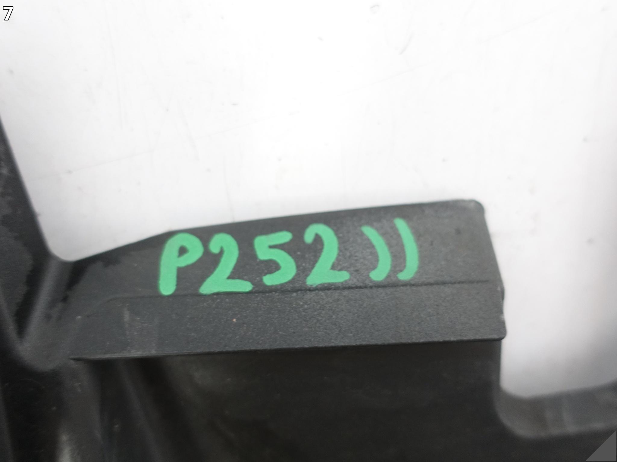 BMW F20 F21 M-PAKIET M135i M140i LCI LIFT 15-19 ŚLIZG MOCOWANIE PRAWE PRZÓD BMW F20 F21 M-PAKIET M135i M140i LCI LIFT 15-19 ŚLIZG MOCOWANIE PRAWE PRZÓD - obrazek 8