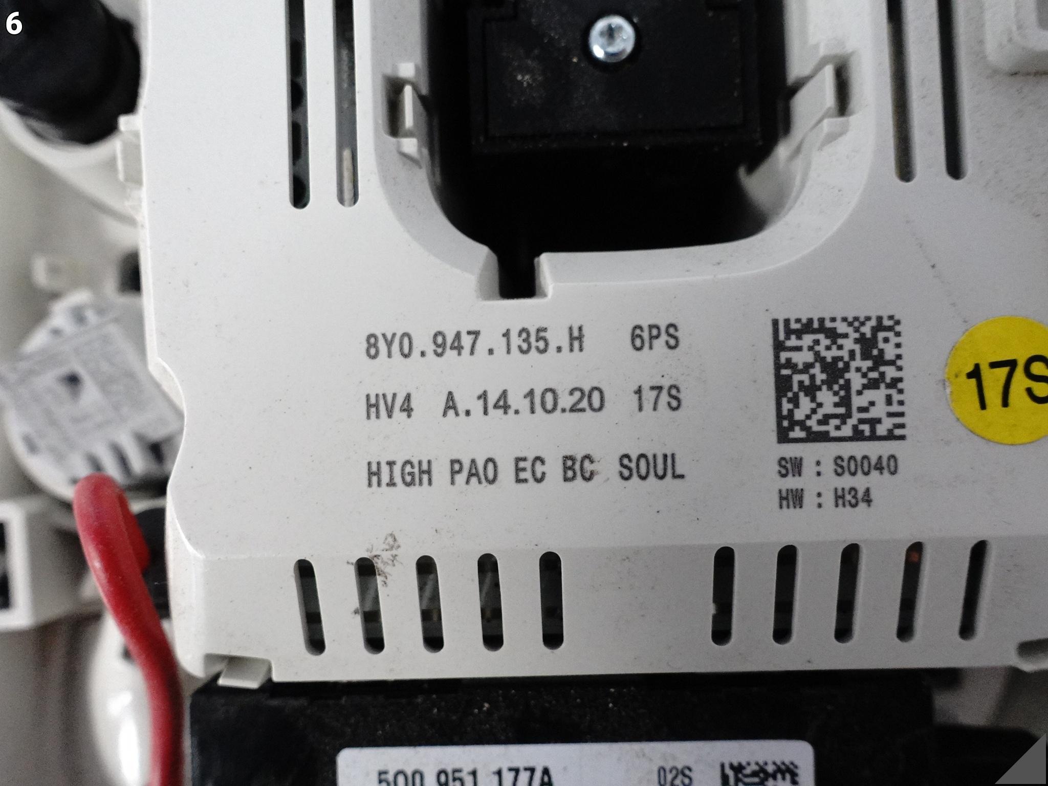 AUDI A3 S3 RS3 8Y0 20- PANEL STEROWANIA LAMPKA PODSUFITKI PRZYCISKI PRZÓD AUDI A3 S3 RS3 8Y0 20- PANEL STEROWANIA LAMPKA PODSUFITKI PRZYCISKI PRZÓD - obrazek 7