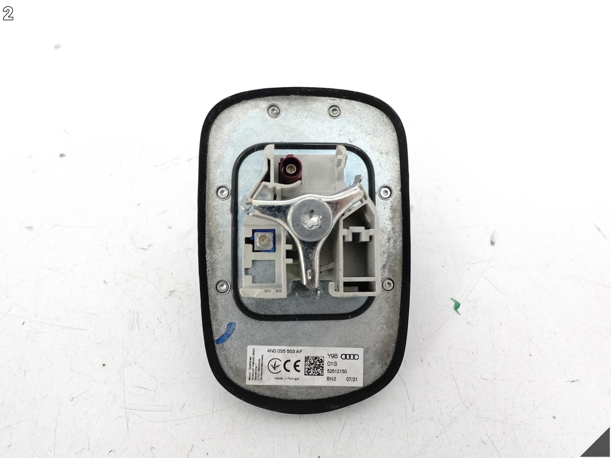AUDI A3 8Y0 A6 4K0 A7 4K8 RSQ8 4M8 RS5 8W6 ANTENA DACHOWA GPS PŁETWA REKIN AUDI A3 8Y0 A6 4K0 A7 4K8 RSQ8 4M8 RS5 8W6 ANTENA DACHOWA GPS PŁETWA REKIN - obrazek 3