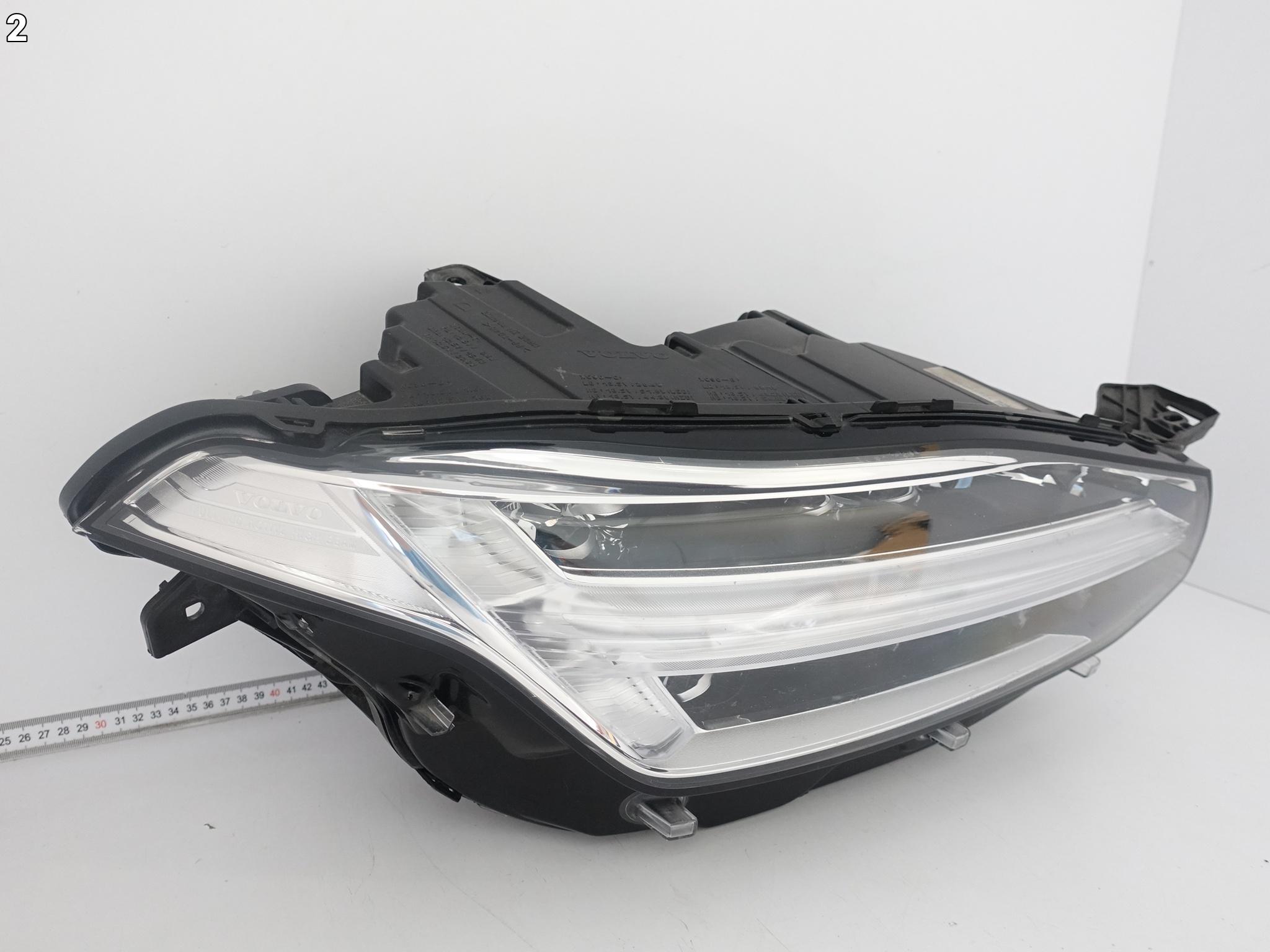 VOLVO XC90 II 19-24 LIFT FULL LED ACTIVE HIGH BEAM LAMPA PRAWA PRZÓD EUROPA VOLVO XC90 II 19-24 LIFT FULL LED ACTIVE HIGH BEAM LAMPA PRAWA PRZÓD EUROPA - obrazek 3