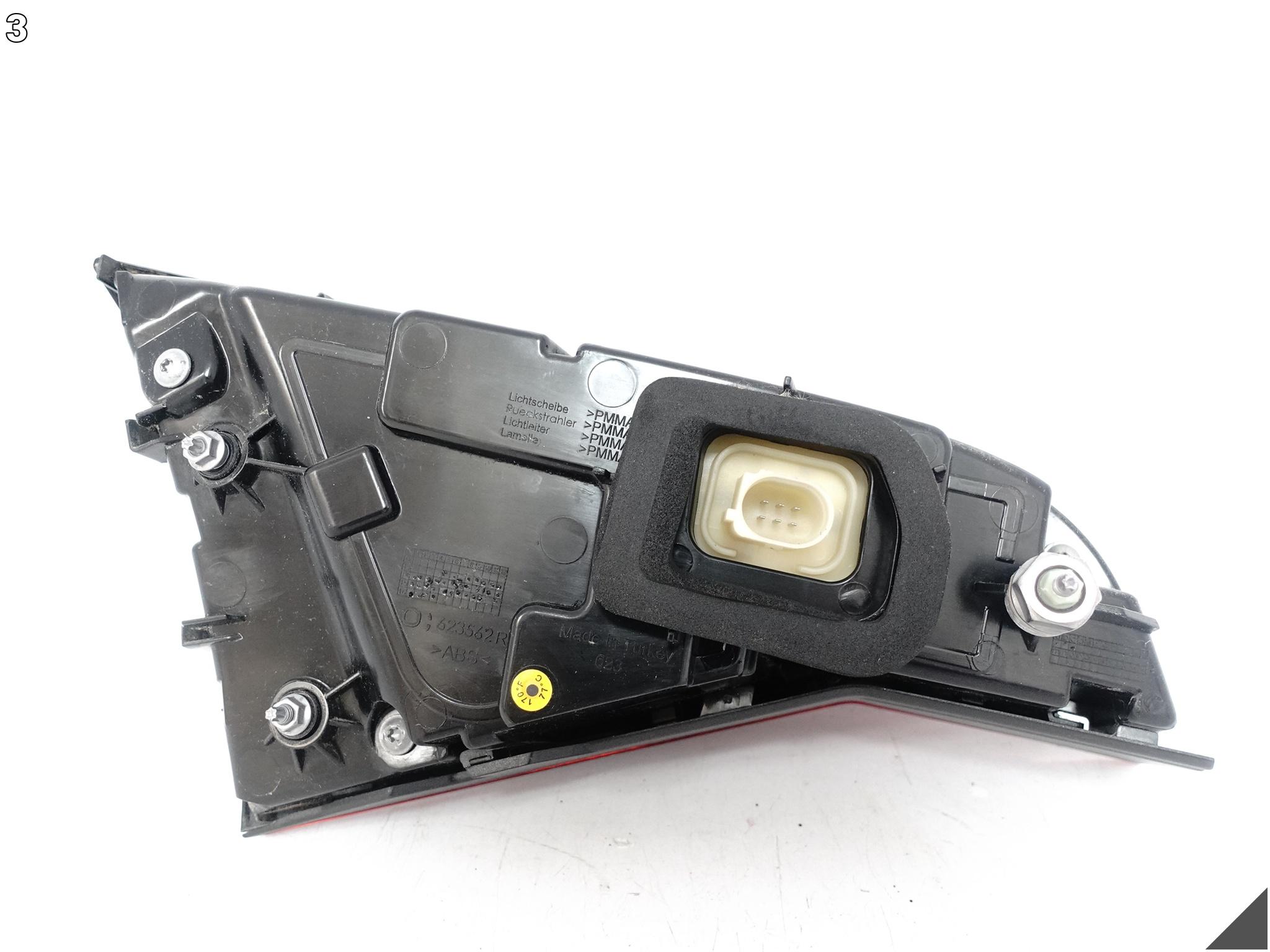 AUDI S8 PLUS A8 4H0 D4 LIFT 13-17 LAMPA LED PRAWA TYŁ KLAPA BAGAŻNIKA EU AUDI S8 PLUS A8 4H0 D4 LIFT 13-17 LAMPA LED PRAWA TYŁ KLAPA BAGAŻNIKA EU - obrazek 4