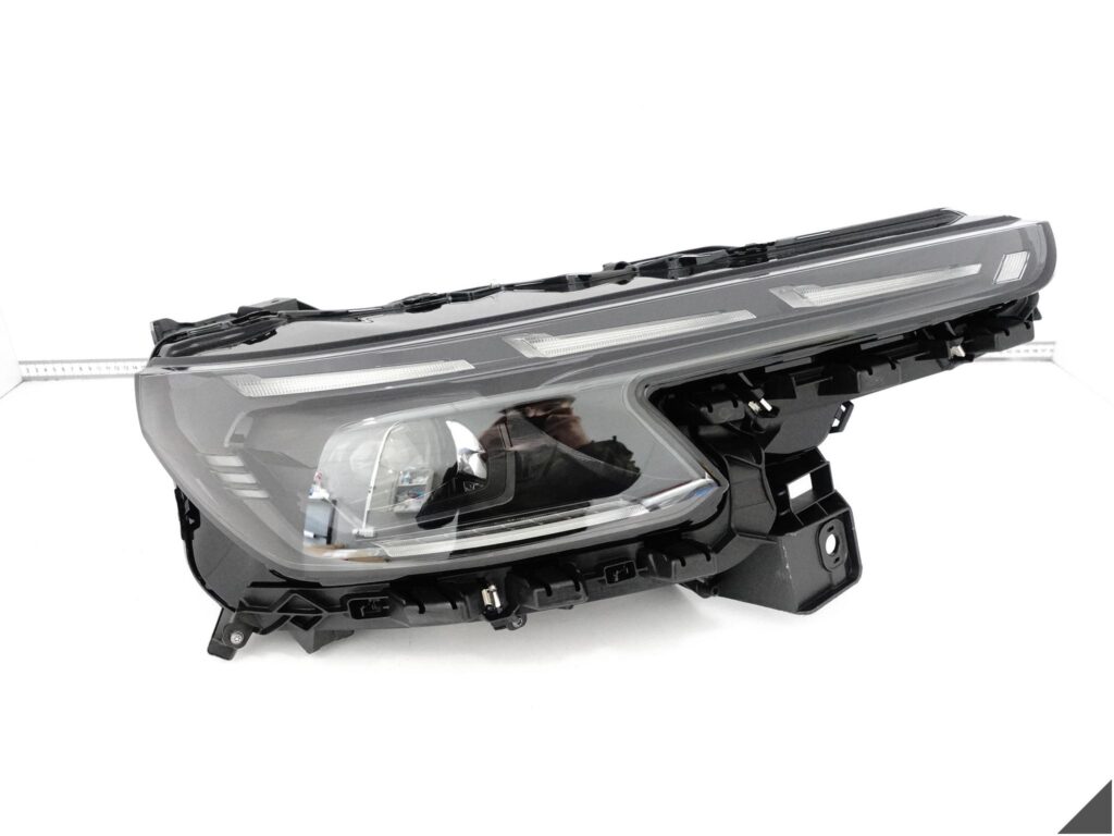 ALFA ROMEO JUNIOR MILANO 966 24- LAMPA FULL LED HIGH PRAWA PRZÓD EU NOWA ALFA ROMEO JUNIOR MILANO 966 24- LAMPA FULL LED HIGH PRAWA PRZÓD EU NOWA