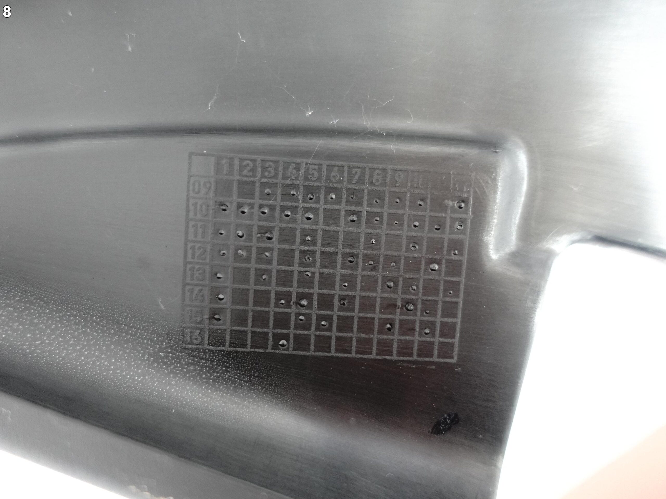 AUDI S8 A8 4H0 D4 09-17 RAMKA LISTWA ROLETA PRZECIWSŁONECZNA DRZWI TYŁ QBC AUDI S8 A8 4H0 D4 09-17 RAMKA LISTWA ROLETA PRZECIWSŁONECZNA DRZWI TYŁ QBC - obrazek 9