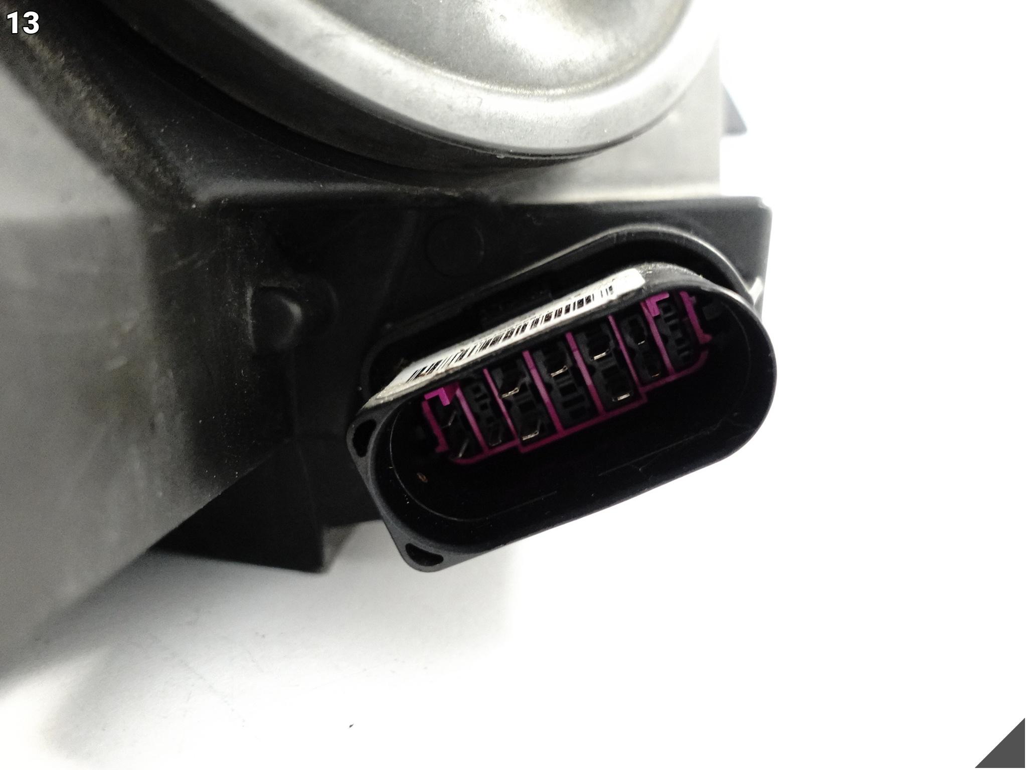 VW TIGUAN 5N1 LIFT 11-16 LAMPA XENON + LED SKRĘTNA LEWA PRZÓD EUROPA VW TIGUAN 5N1 LIFT 11-16 LAMPA XENON + LED SKRĘTNA LEWA PRZÓD EUROPA - obrazek 14