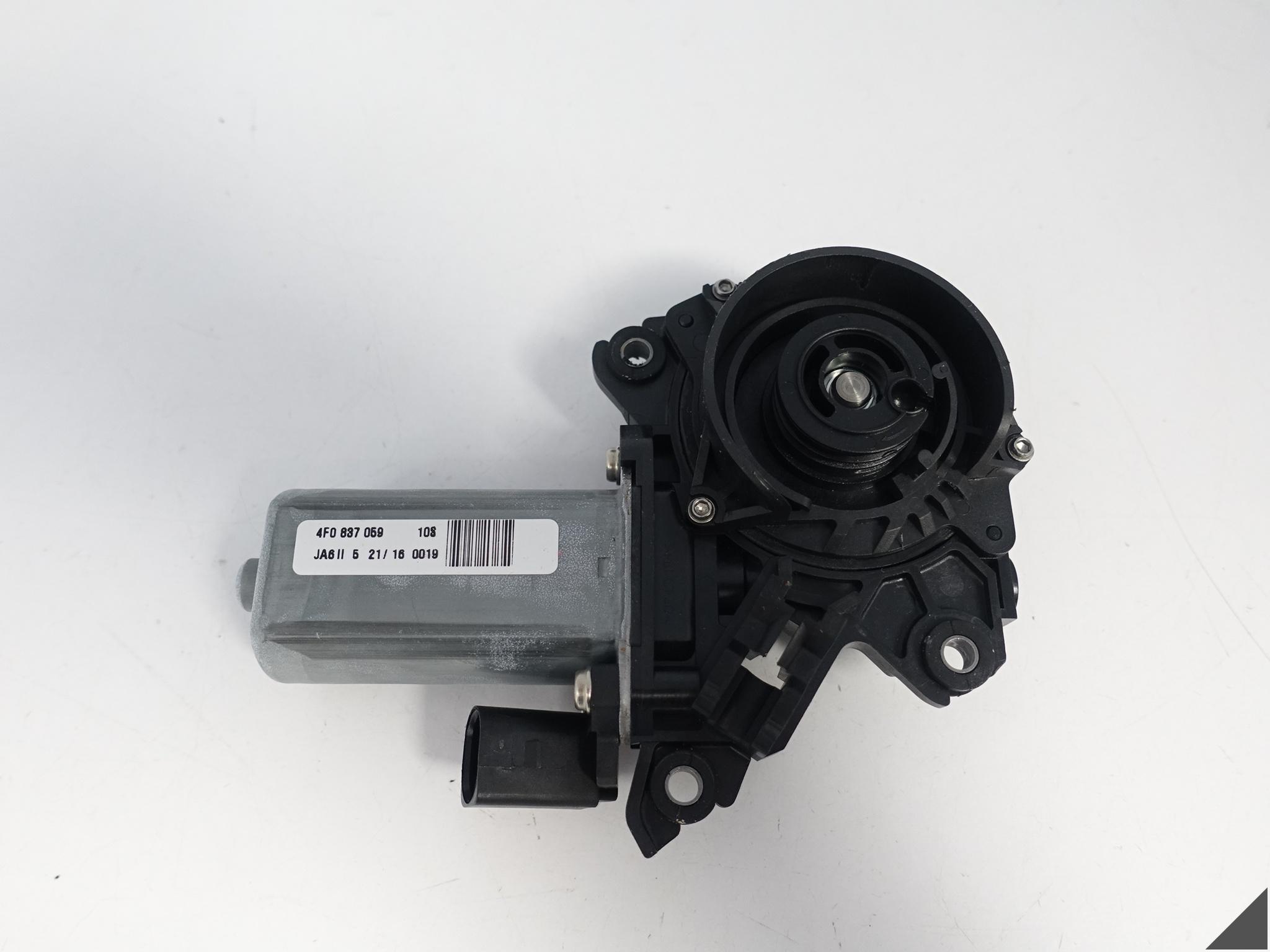 AUDI S8 A8 4H0 D4 A7 S7 4G8 A6 S6 4G0 Q7 SQ7 4M0 SILNIK DOCIĄGU DRZWI LEWY AUDI S8 A8 4H0 D4 A7 S7 4G8 A6 S6 4G0 Q7 SQ7 4M0 SILNIK DOCIĄGU DRZWI LEWY