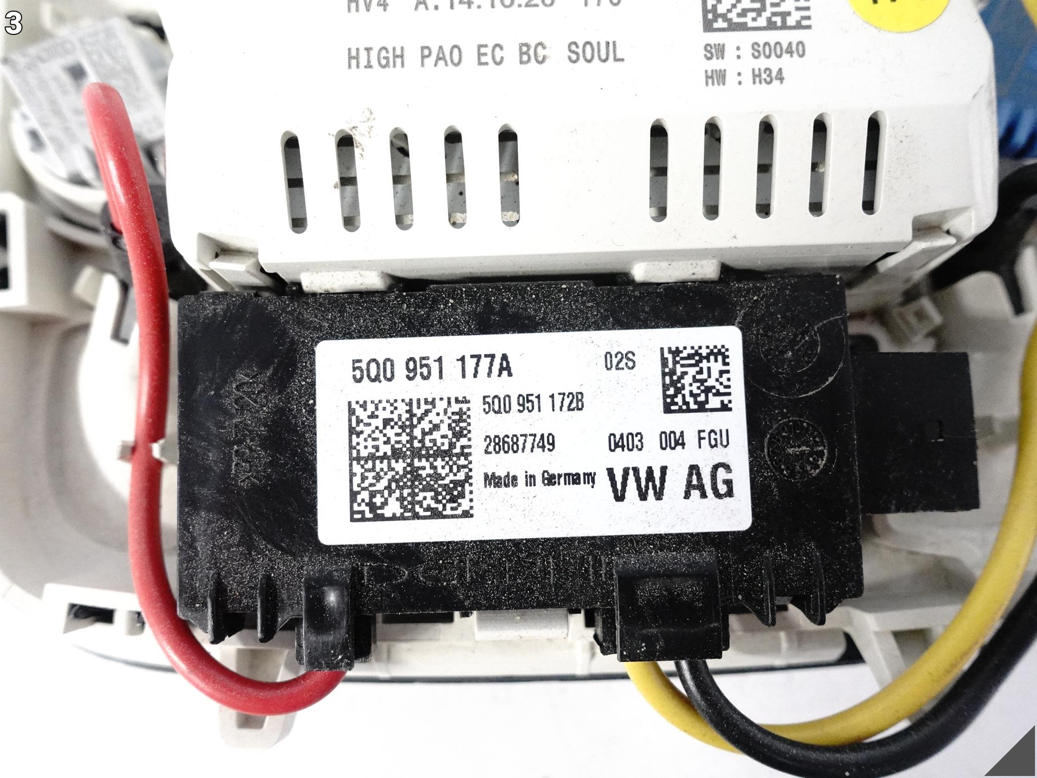 AUDI A3 S3 RS3 8Y0 20- PANEL STEROWANIA LAMPKA PODSUFITKI PRZYCISKI PRZÓD AUDI A3 S3 RS3 8Y0 20- PANEL STEROWANIA LAMPKA PODSUFITKI PRZYCISKI PRZÓD - obrazek 4