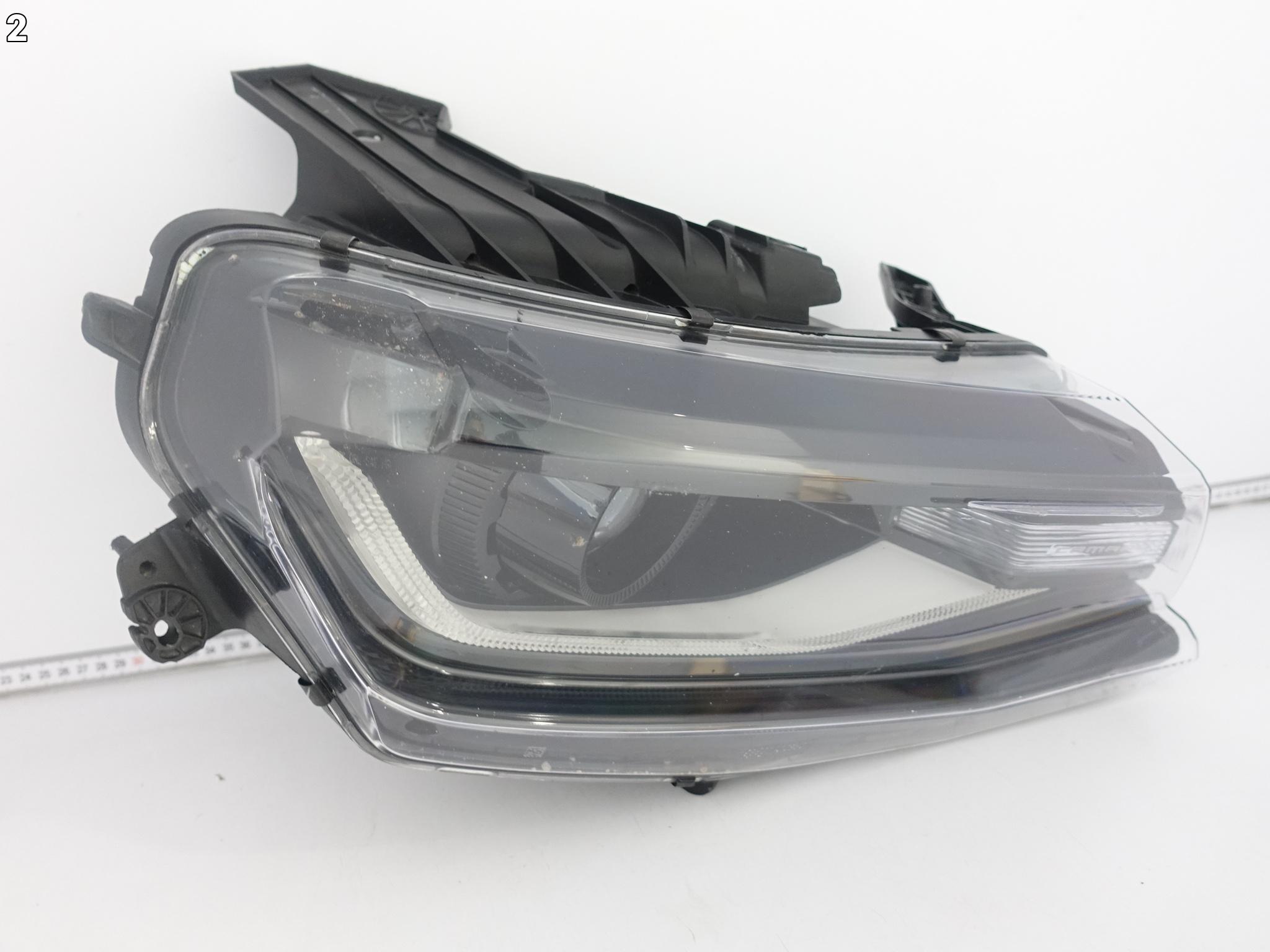 CHEVROLET CAMARO VI 6 16-24 LAMPA XENON + LED PRAWA PRZÓD USA CHEVROLET CAMARO VI 6 16-24 LAMPA XENON + LED PRAWA PRZÓD USA - obrazek 3