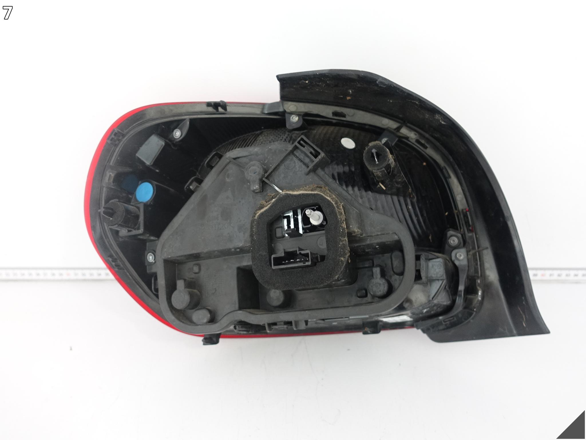 CITROEN C3 III (3 GENERACJA) LIFT 16-24 LAMPA LED PRAWA TYŁ EUROPA CITROEN C3 III (3 GENERACJA) LIFT 16-24 LAMPA LED PRAWA TYŁ EUROPA - obrazek 8