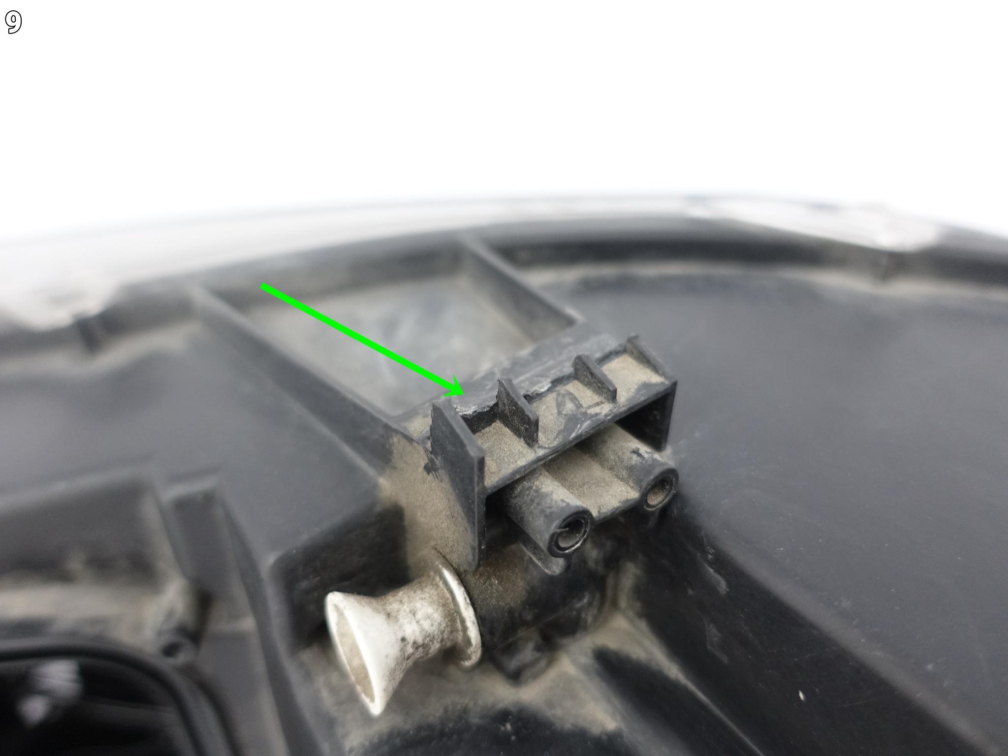 BMW X5 E70 LCI LIFT 10-13 LAMPA XENON NIESKRĘTNA PRAWA PRZÓD EUROPA BMW X5 E70 LCI LIFT 10-13 LAMPA XENON NIESKRĘTNA PRAWA PRZÓD EUROPA - obrazek 10