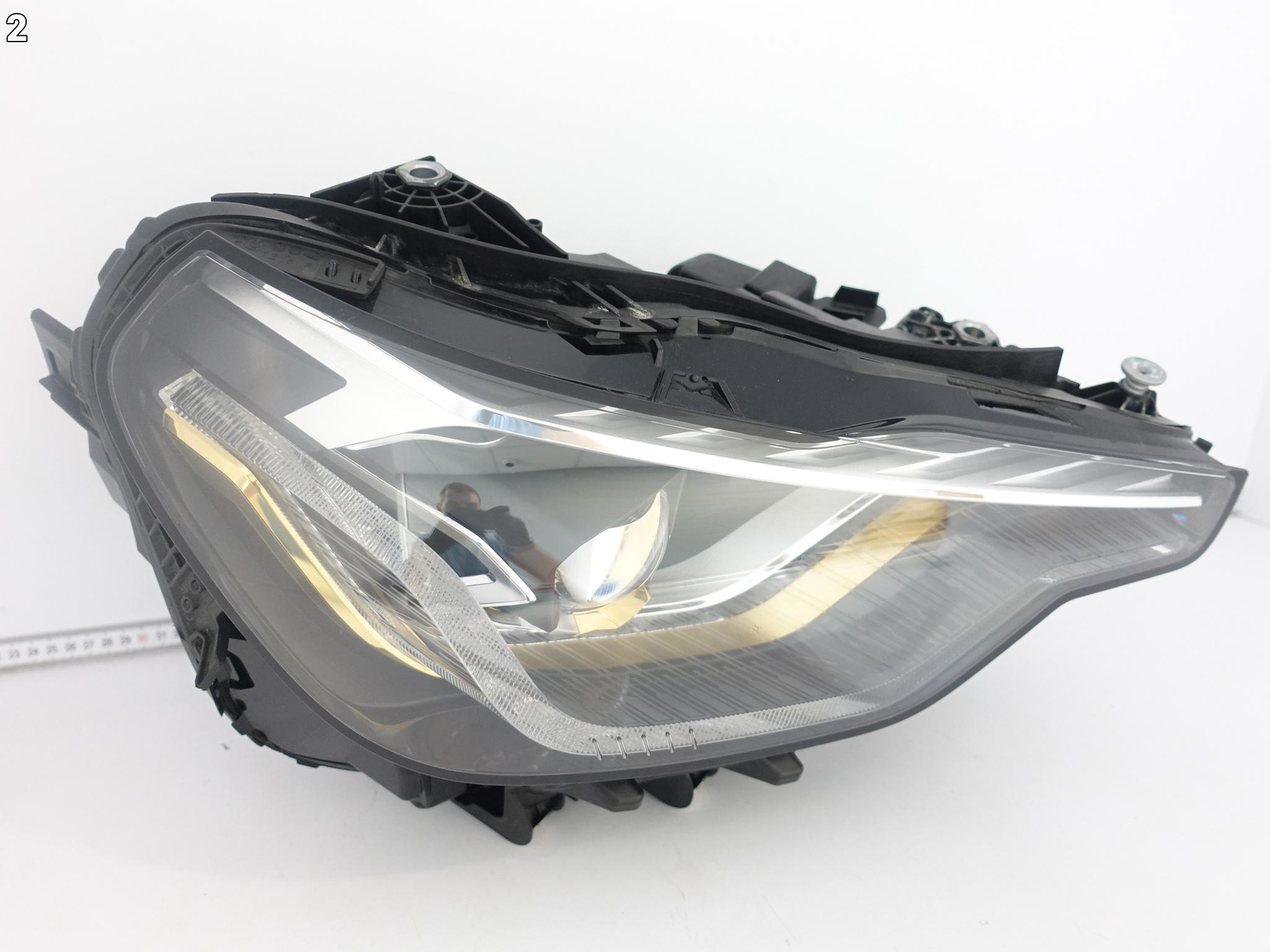 BMW 2 II G42 M2 G87 CS 22- LAMPA FULL LED GOLD ZŁOTA PRAWA PRZÓD EUROPA BMW 2 II G42 M2 G87 CS 22- LAMPA FULL LED GOLD ZŁOTA PRAWA PRZÓD EUROPA - obrazek 3