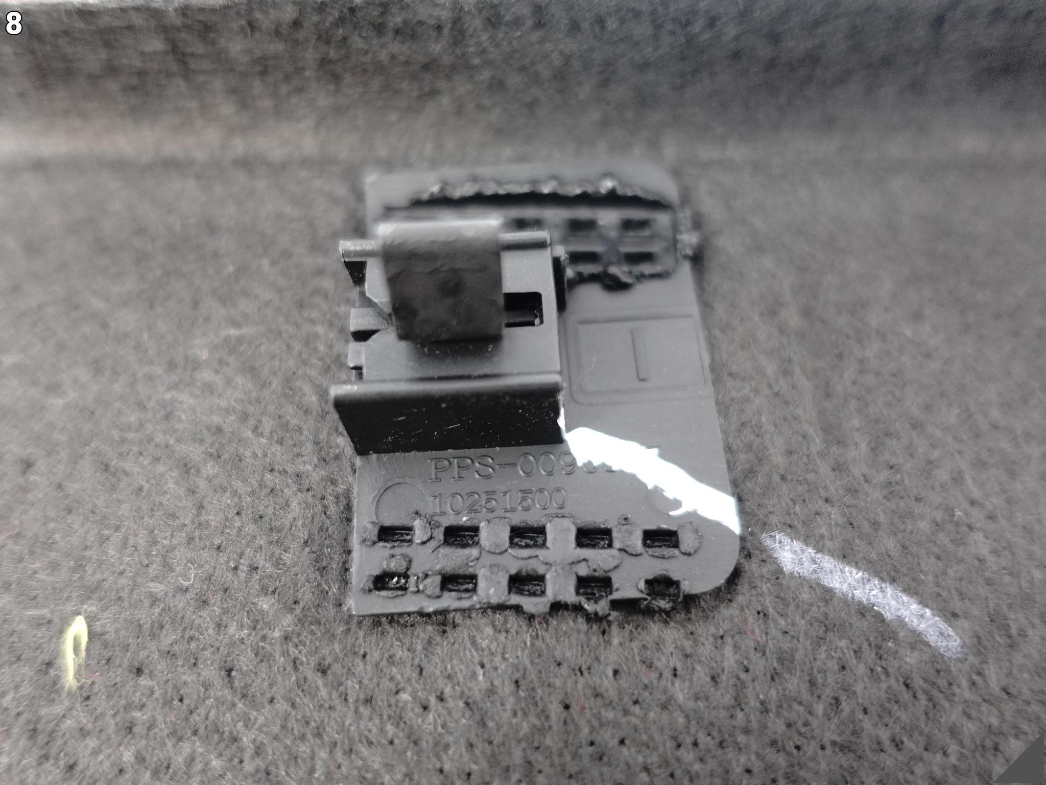 AUDI S8 A8 4H0 D4 LIFT 13-17 TAPICERKA POSZYCIE KLAPY BAGAŻNIKA TYŁ 9X7 AUDI S8 A8 4H0 D4 LIFT 13-17 TAPICERKA POSZYCIE KLAPY BAGAŻNIKA TYŁ 9X7 - obrazek 9