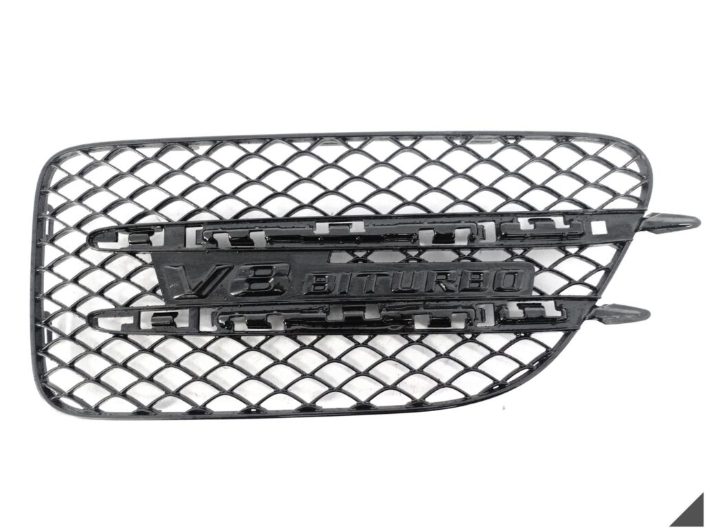 MERCEDES AMG GT GTC C190 R190 WLOT KRATKA LISTWA DEKOR BŁOTNIK PRAWY PRZÓD MERCEDES AMG GT GTC C190 R190 WLOT KRATKA LISTWA DEKOR BŁOTNIK PRAWY PRZÓD