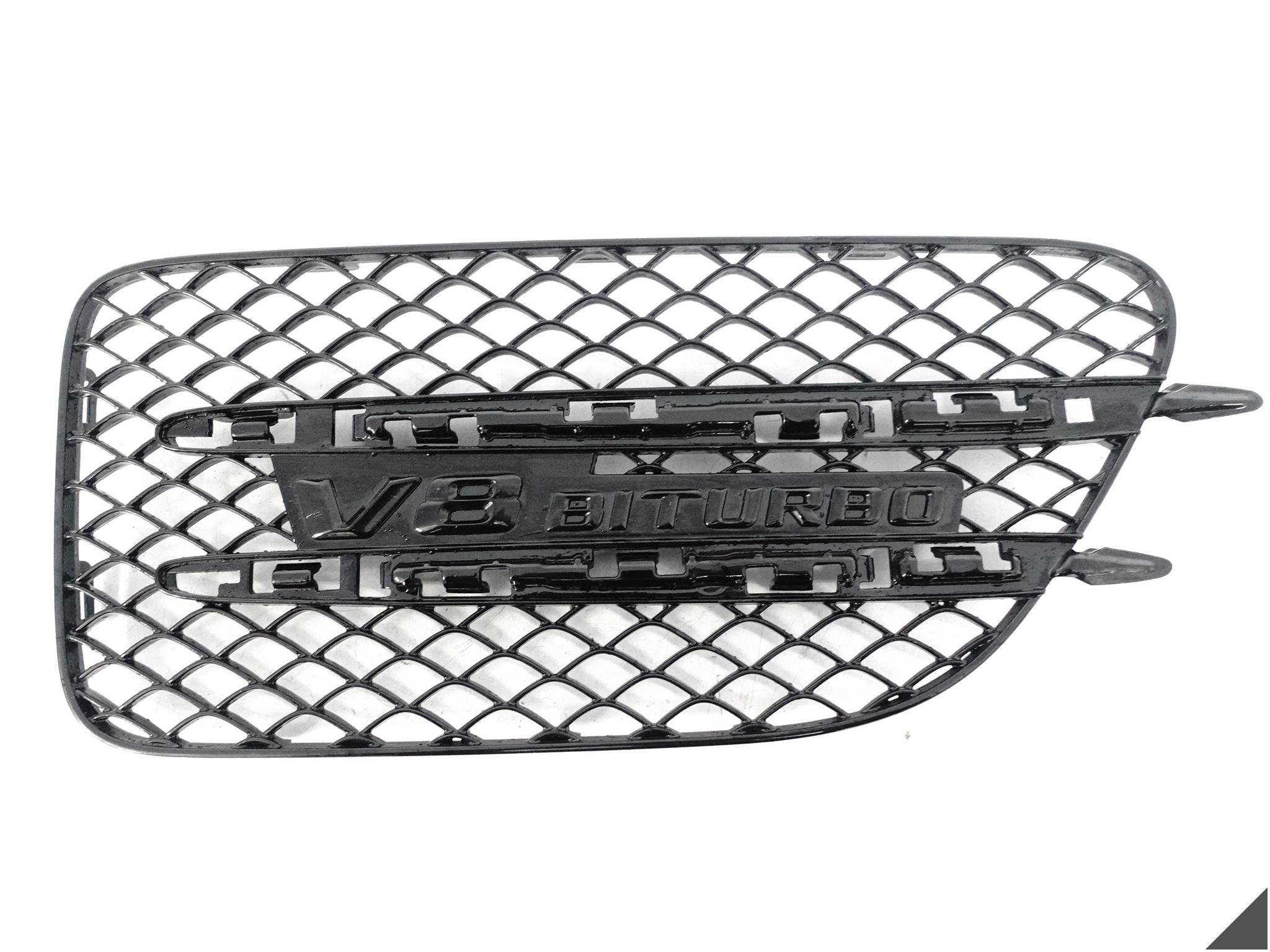 MERCEDES AMG GT GTC C190 R190 WLOT KRATKA LISTWA DEKOR BŁOTNIK PRAWY PRZÓD MERCEDES AMG GT GTC C190 R190 WLOT KRATKA LISTWA DEKOR BŁOTNIK PRAWY PRZÓD