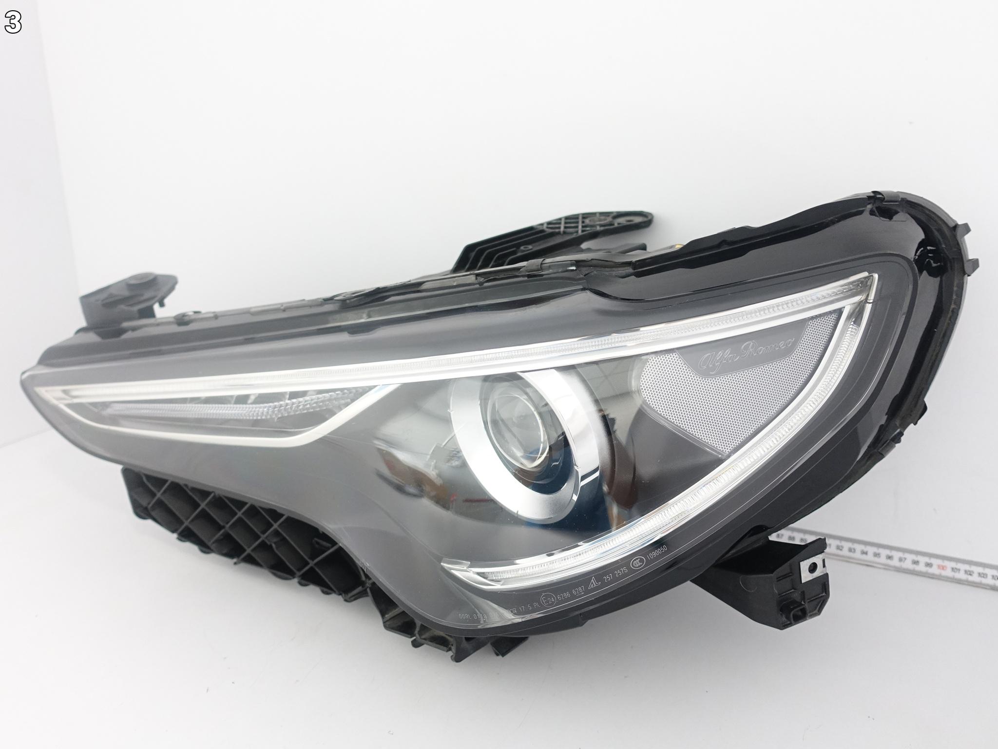 ALFA ROMEO STELVIO 16- XENON + LED MODUŁY LEWA LAMPA PRZÓD EUROPA ALFA ROMEO STELVIO 16- XENON + LED MODUŁY LEWA LAMPA PRZÓD EUROPA - obrazek 4