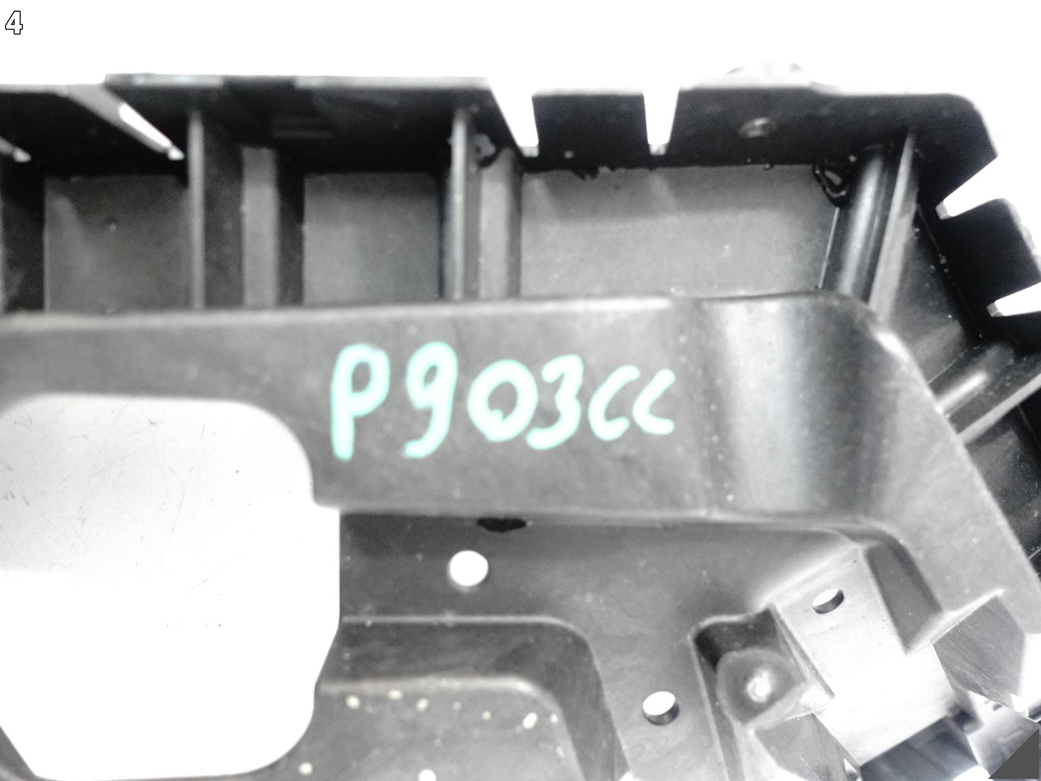 VOLVO XC40 EX40 C40 RECHARGE 17- ŚLIZG UCHWYT MOCOWANIE W ZDERZAK LEWY TYŁ VOLVO XC40 EX40 C40 RECHARGE 17- ŚLIZG UCHWYT MOCOWANIE W ZDERZAK LEWY TYŁ - obrazek 5