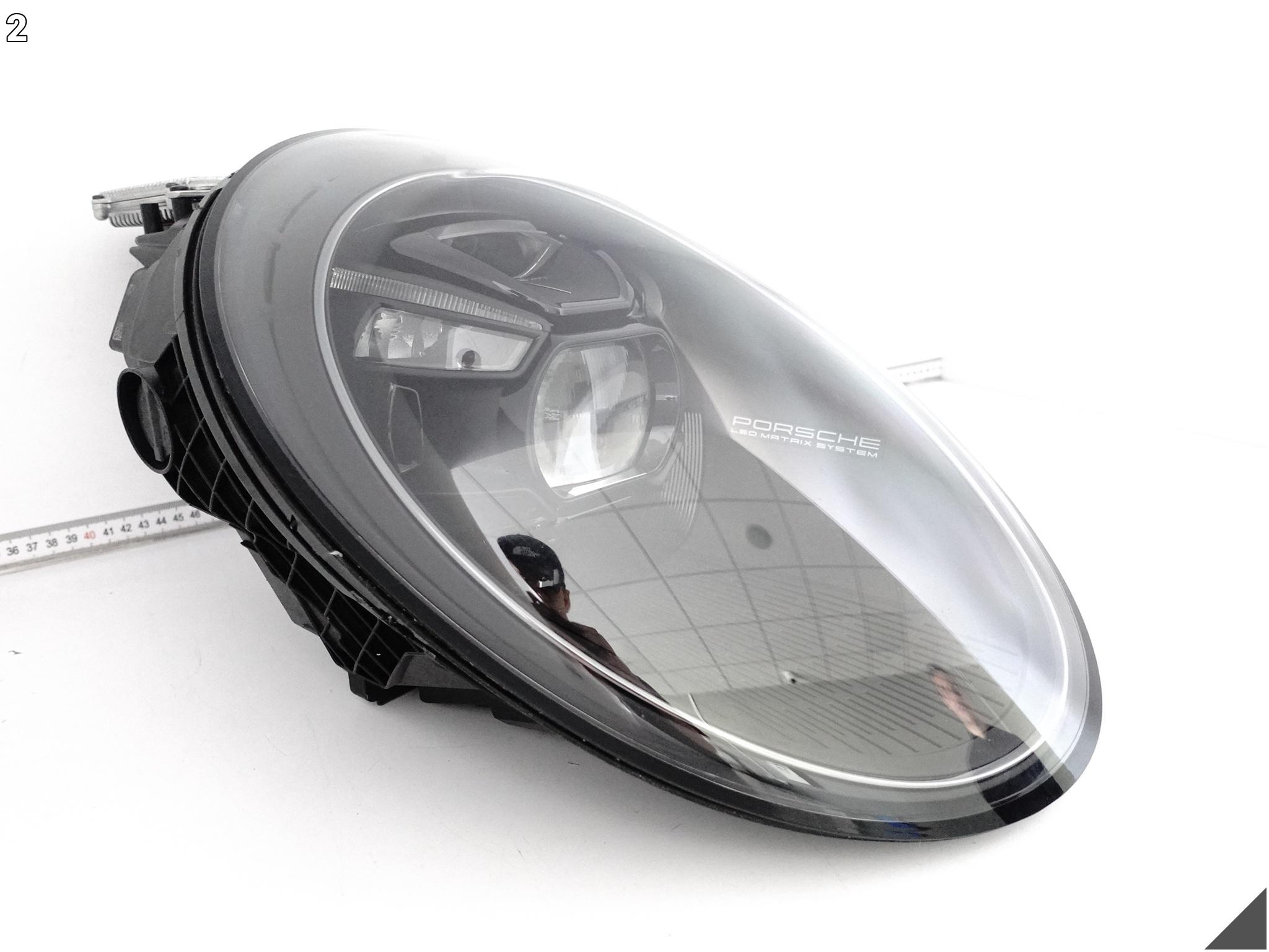 PORSCHE 911 992 GT3 9P5 21- LAMPA FULL LED MATRIX X-SIGHT PRAWA PRZÓD PORSCHE 911 992 GT3 9P5 21- LAMPA FULL LED MATRIX X-SIGHT PRAWA PRZÓD - obrazek 3