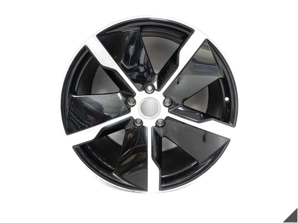 PORSCHE TAYCAN 9J1 EXCLUSIVE DESIGN FELGA PRAWA TYŁ 11,5Jx21 ET66 5x130 C9X