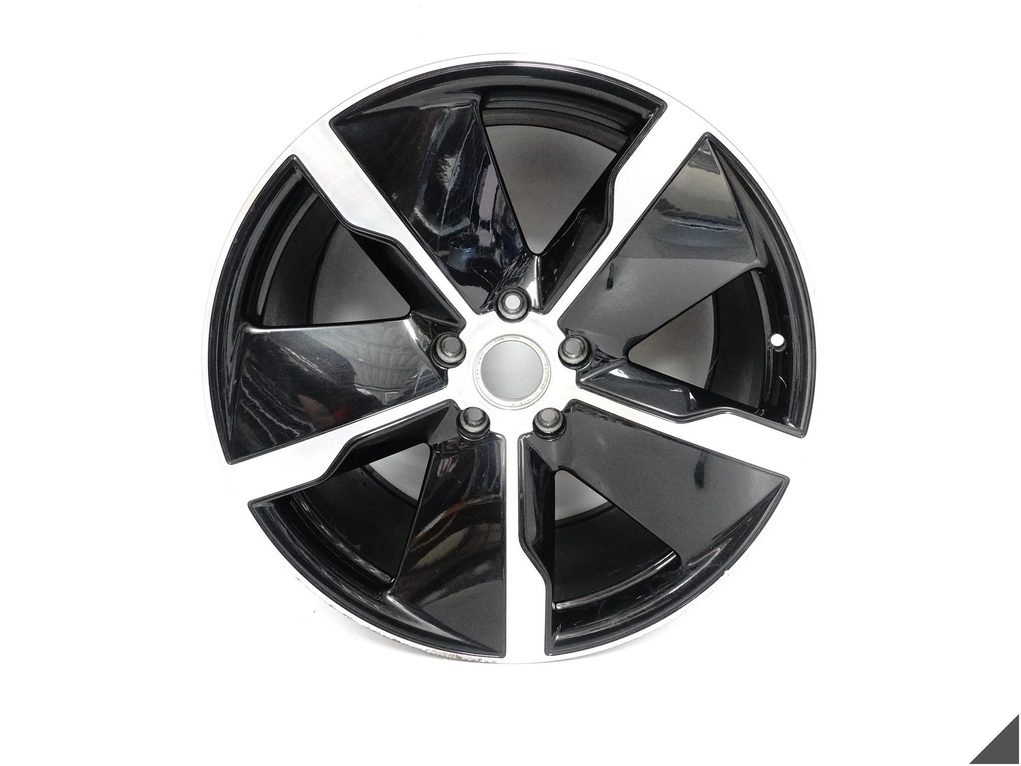 PORSCHE TAYCAN 9J1 EXCLUSIVE DESIGN FELGA PRAWA TYŁ 11,5Jx21 ET66 5×130 C9X PORSCHE TAYCAN 9J1 EXCLUSIVE DESIGN FELGA PRAWA TYŁ 11,5Jx21 ET66 5x130 C9X