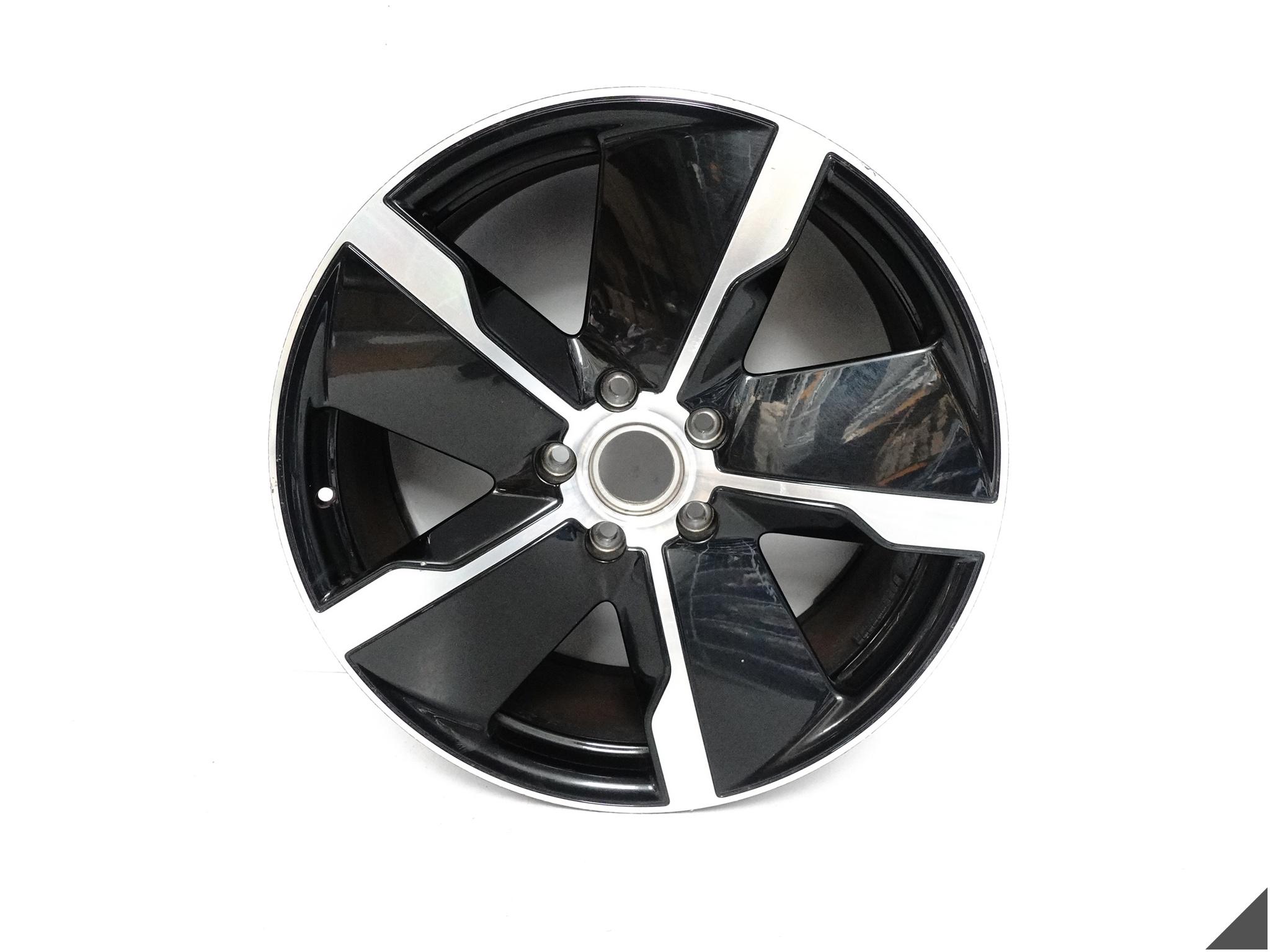 PORSCHE TAYCAN 9J1 EXCLUSIVE DESIGN FELGA LEWA PRZÓD 9,5Jx21 ET60 5×130 C9X PORSCHE TAYCAN 9J1 EXCLUSIVE DESIGN FELGA LEWA PRZÓD 9,5Jx21 ET60 5x130 C9X